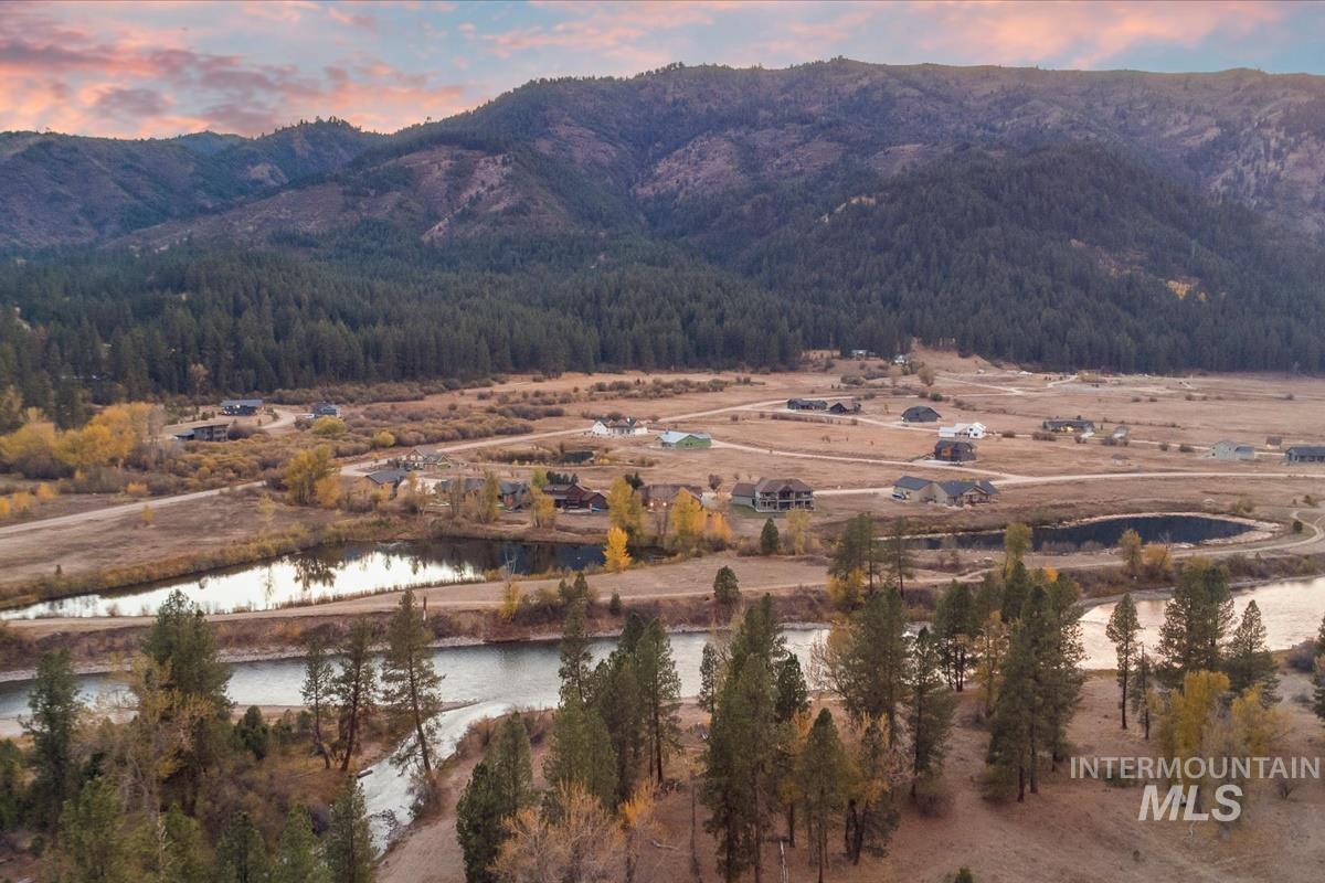 28 Southfork Ln, Garden Valley, Idaho 83622, 4 Bedrooms, 2.5 Bathrooms, Residential For Sale, Price $1,175,000,MLS 99004038