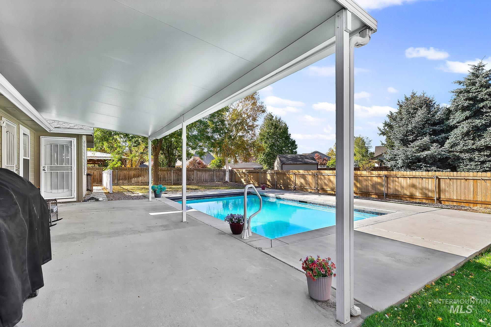 5865 S Cello Place, Boise, Idaho 83709, 3 Bedrooms, 2 Bathrooms, Residential For Sale, Price $589,000,MLS 99004039