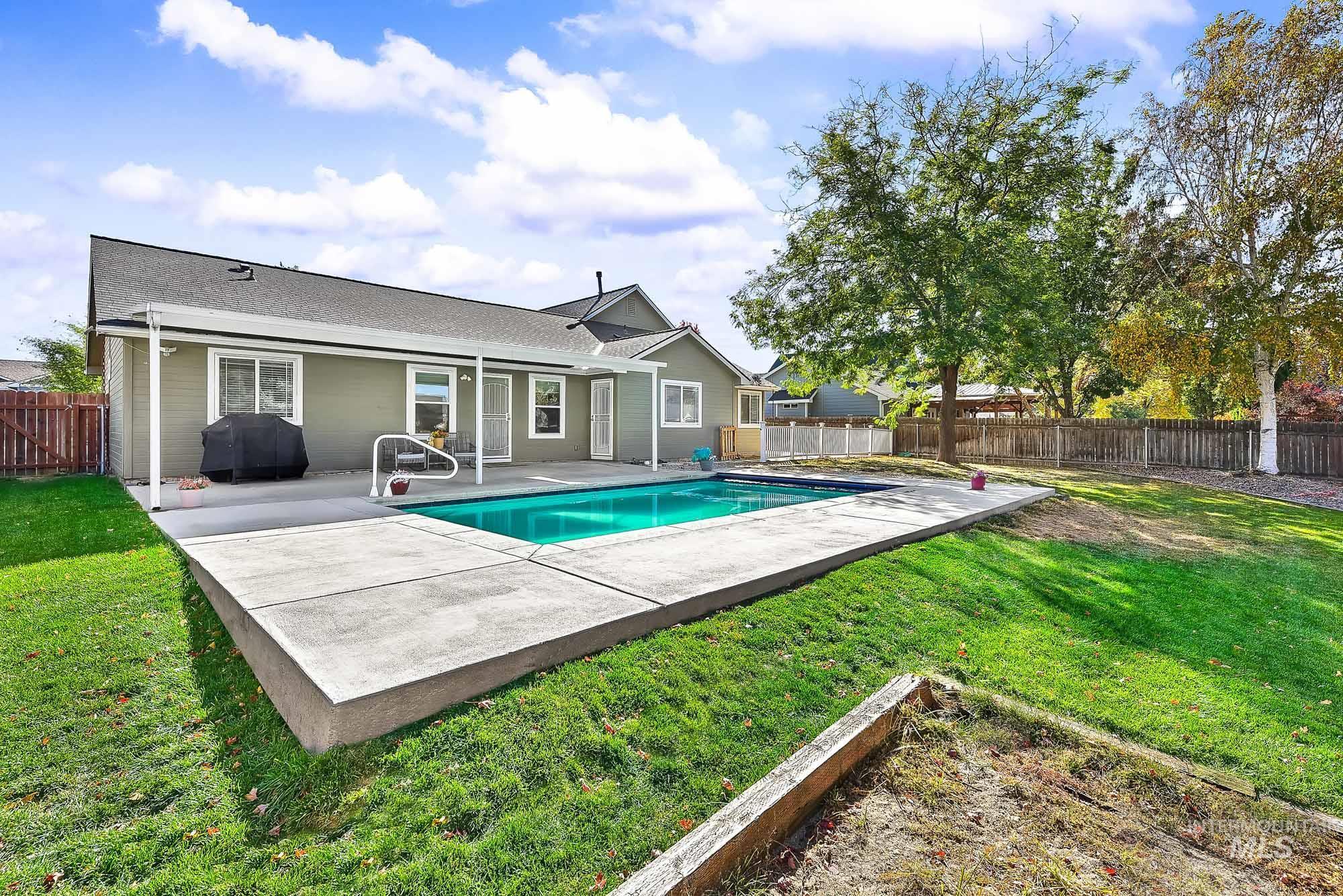 5865 S Cello Place, Boise, Idaho 83709, 3 Bedrooms, 2 Bathrooms, Residential For Sale, Price $589,000,MLS 99004039