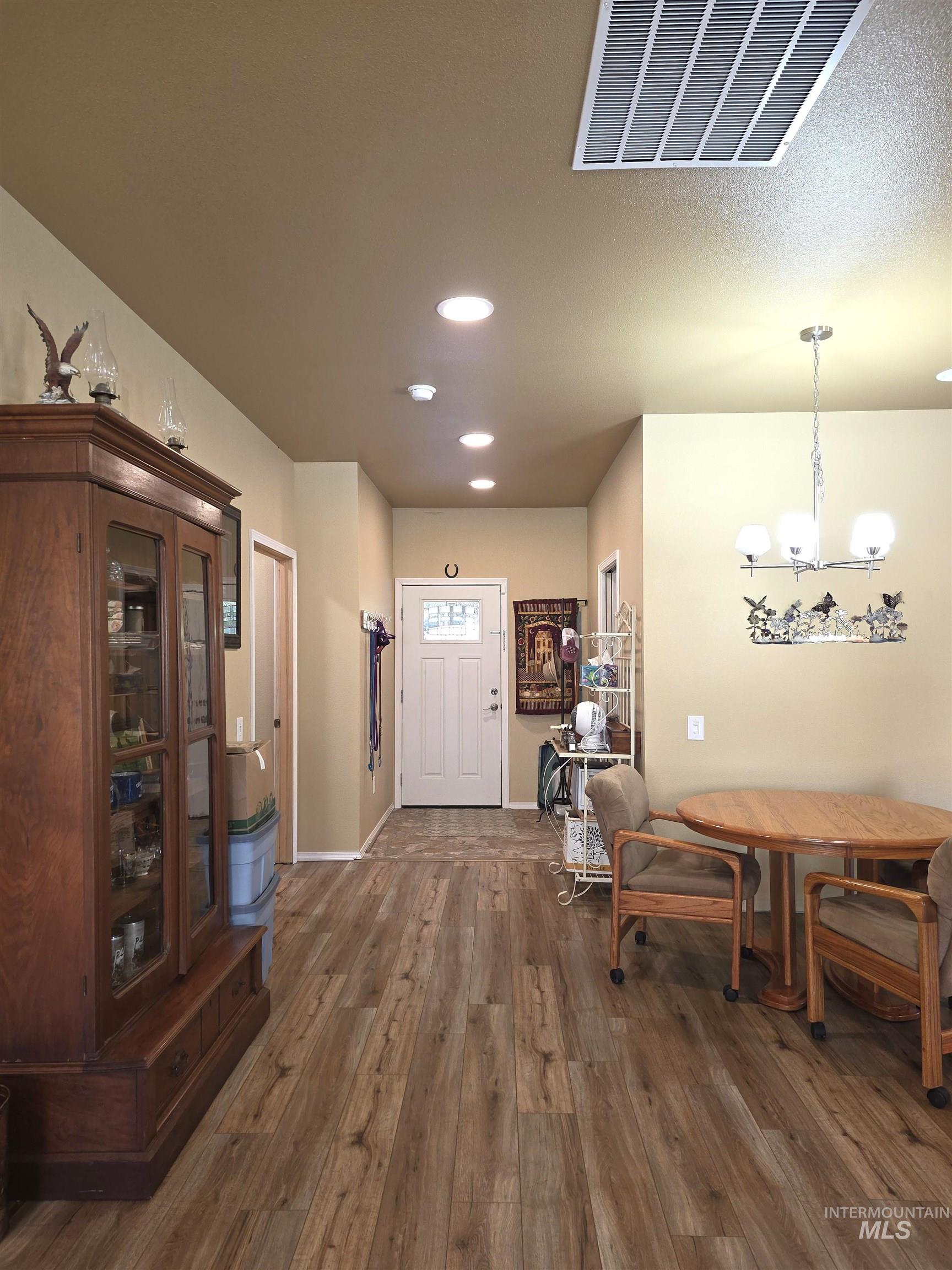 18631 Walnut Lane, Lenore, Idaho 83541, 2 Bedrooms, 2 Bathrooms, Residential For Sale, Price $549,000, 99004040