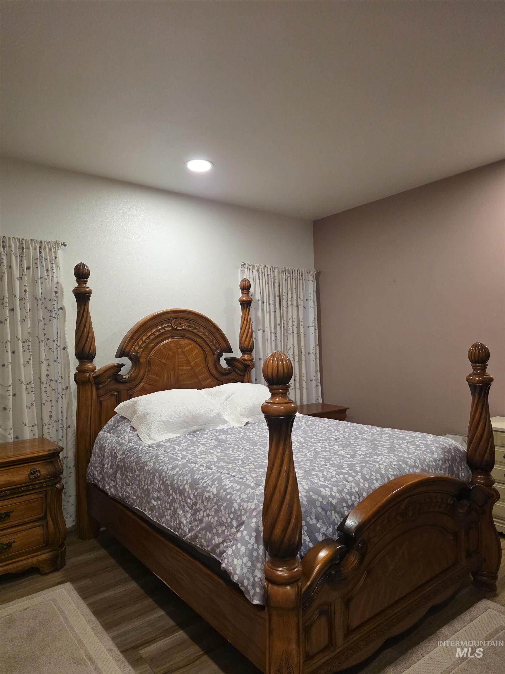 18631 Walnut Lane, Lenore, Idaho 83541, 2 Bedrooms, 2 Bathrooms, Residential For Sale, Price $549,000, 99004040