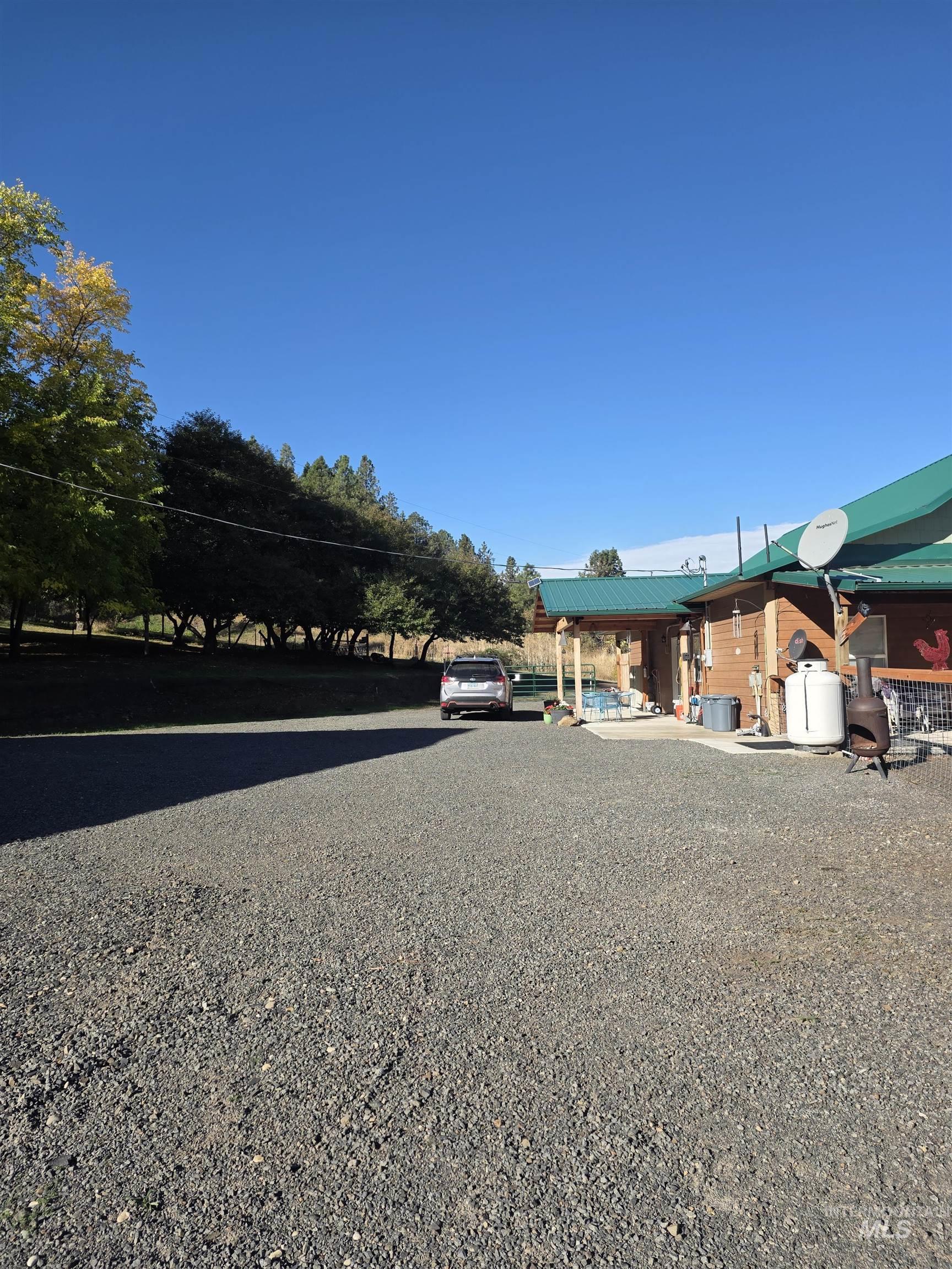 18631 Walnut Lane, Lenore, Idaho 83541, 2 Bedrooms, 2 Bathrooms, Residential For Sale, Price $549,000, 99004040