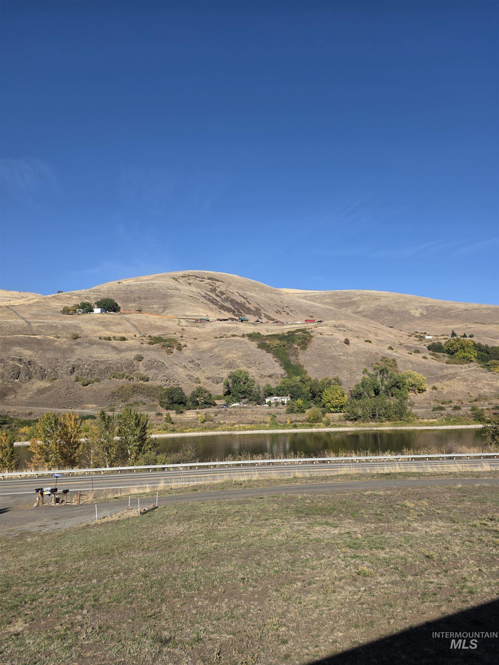 18631 Walnut Lane, Lenore, Idaho 83541, 2 Bedrooms, 2 Bathrooms, Residential For Sale, Price $549,000, 99004040