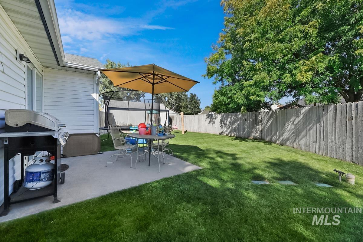 3700 E Downs Ave., Nampa, Idaho 83686, 3 Bedrooms, 2 Bathrooms, Residential For Sale, Price $374,000, 99004042