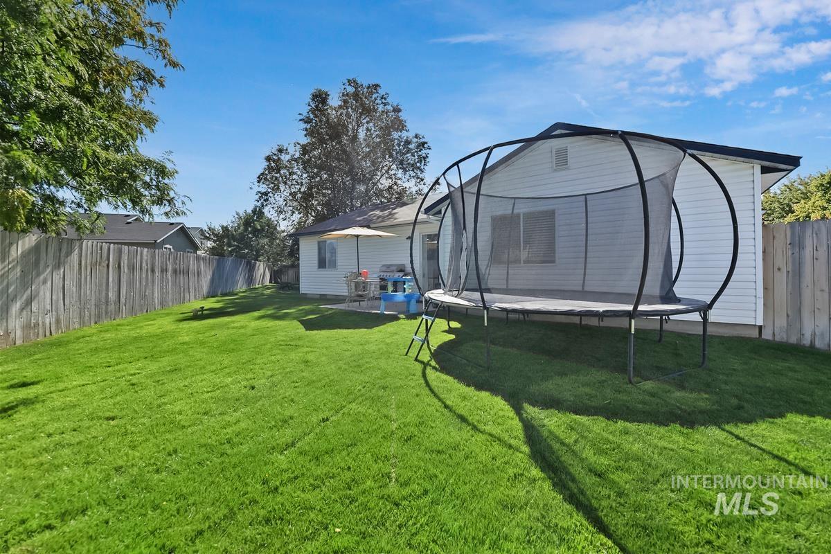 3700 E Downs Ave., Nampa, Idaho 83686, 3 Bedrooms, 2 Bathrooms, Residential For Sale, Price $374,000, 99004042