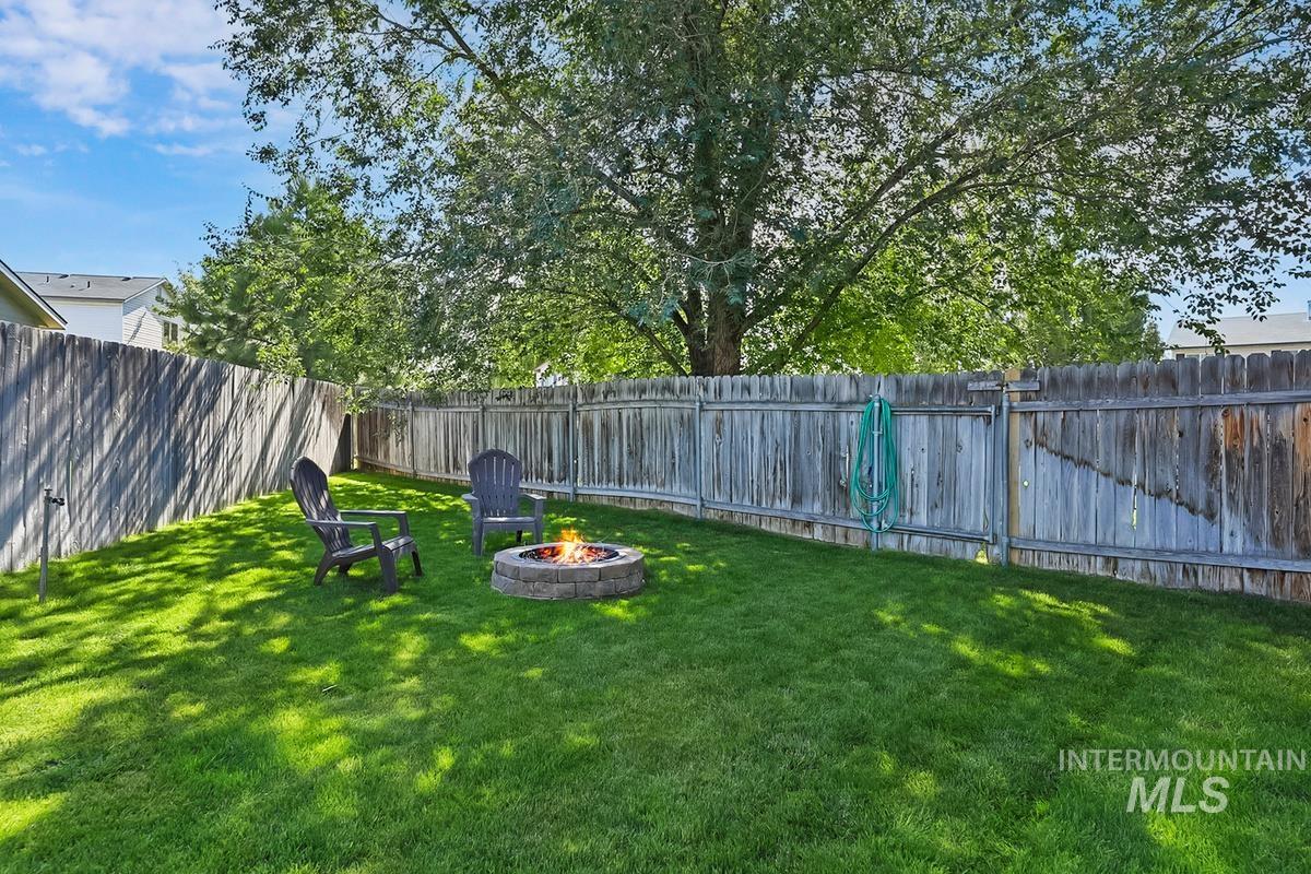 3700 E Downs Ave., Nampa, Idaho 83686, 3 Bedrooms, 2 Bathrooms, Residential For Sale, Price $374,000, 99004042