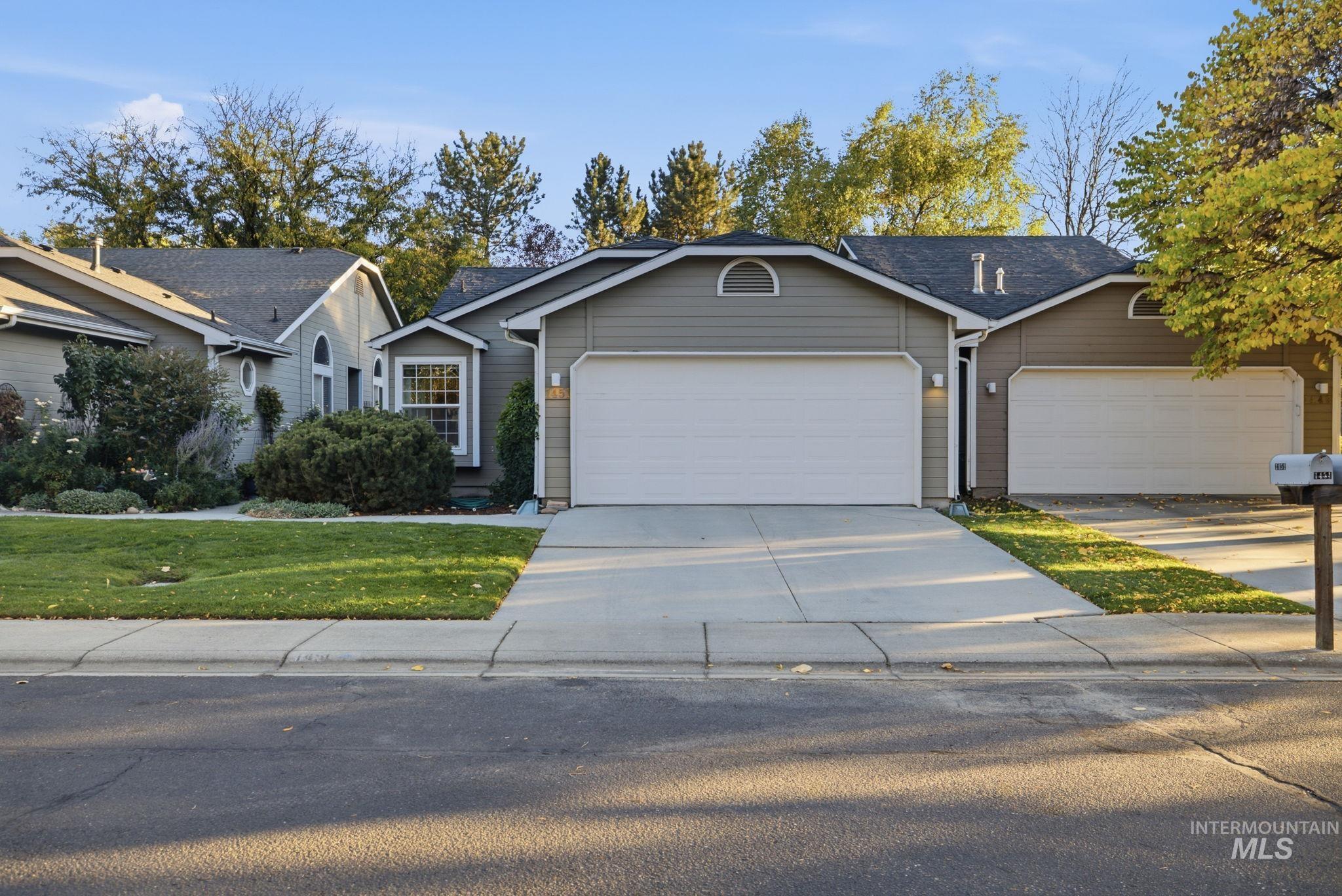 1451 E Silverton Ln., Boise, Idaho 83706, 2 Bedrooms, 2 Bathrooms, Residential For Sale, Price $400,000,MLS 99004043