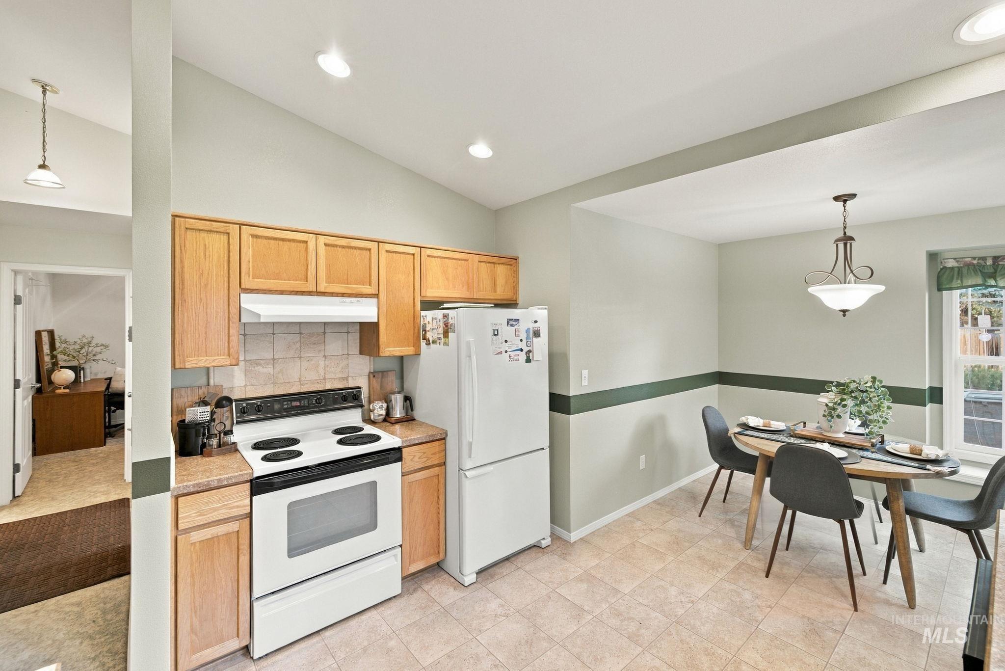 1451 E Silverton Ln., Boise, Idaho 83706, 2 Bedrooms, 2 Bathrooms, Residential For Sale, Price $400,000,MLS 99004043