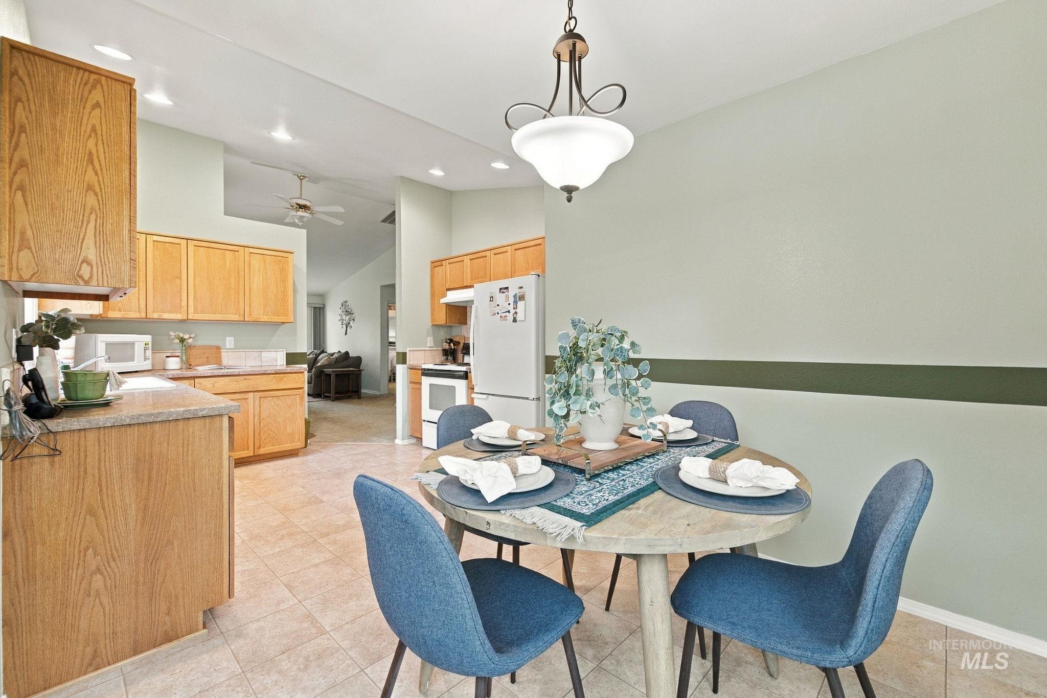 1451 E Silverton Ln., Boise, Idaho 83706, 2 Bedrooms, 2 Bathrooms, Residential For Sale, Price $400,000,MLS 99004043