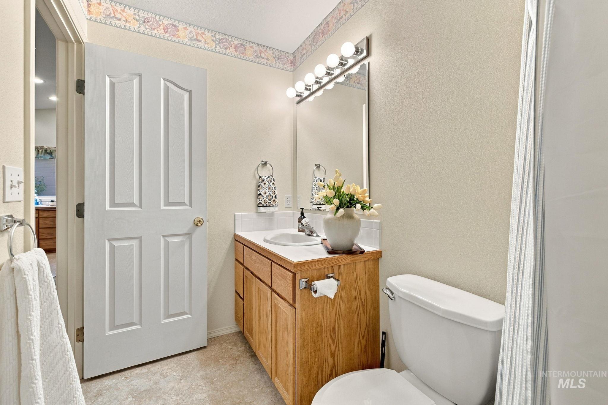 1451 E Silverton Ln., Boise, Idaho 83706, 2 Bedrooms, 2 Bathrooms, Residential For Sale, Price $400,000,MLS 99004043