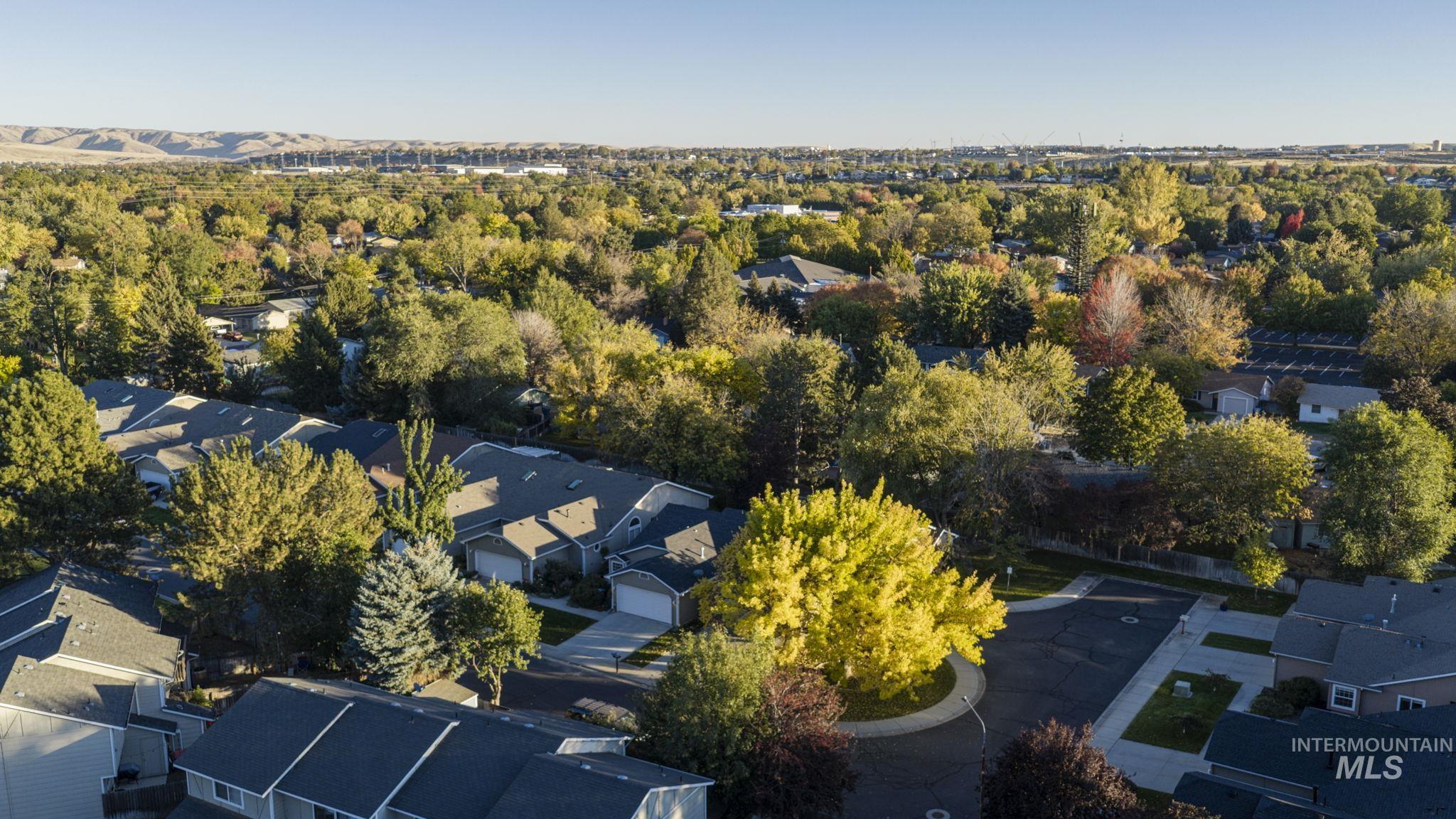 1451 E Silverton Ln., Boise, Idaho 83706, 2 Bedrooms, 2 Bathrooms, Residential For Sale, Price $400,000,MLS 99004043