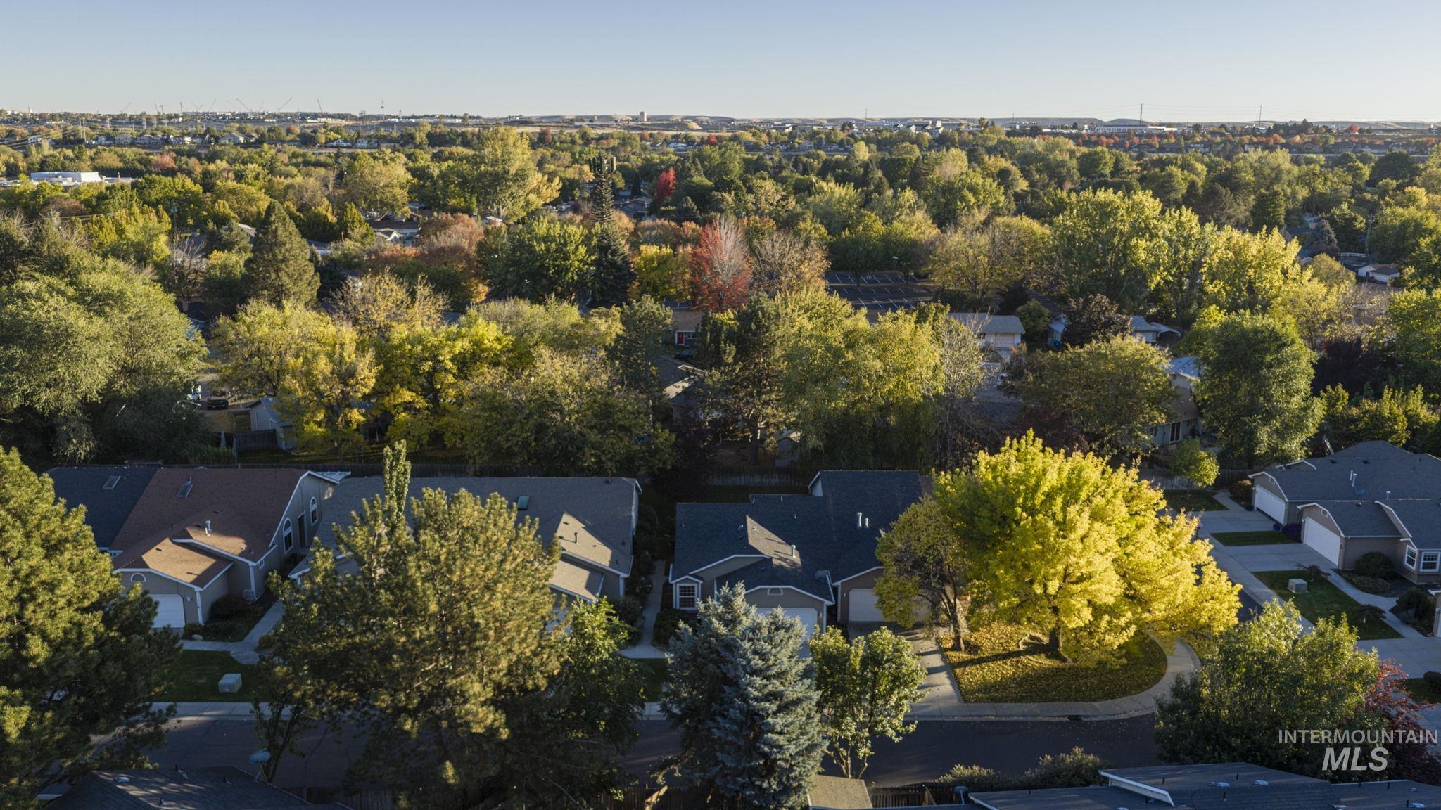 1451 E Silverton Ln., Boise, Idaho 83706, 2 Bedrooms, 2 Bathrooms, Residential For Sale, Price $400,000,MLS 99004043