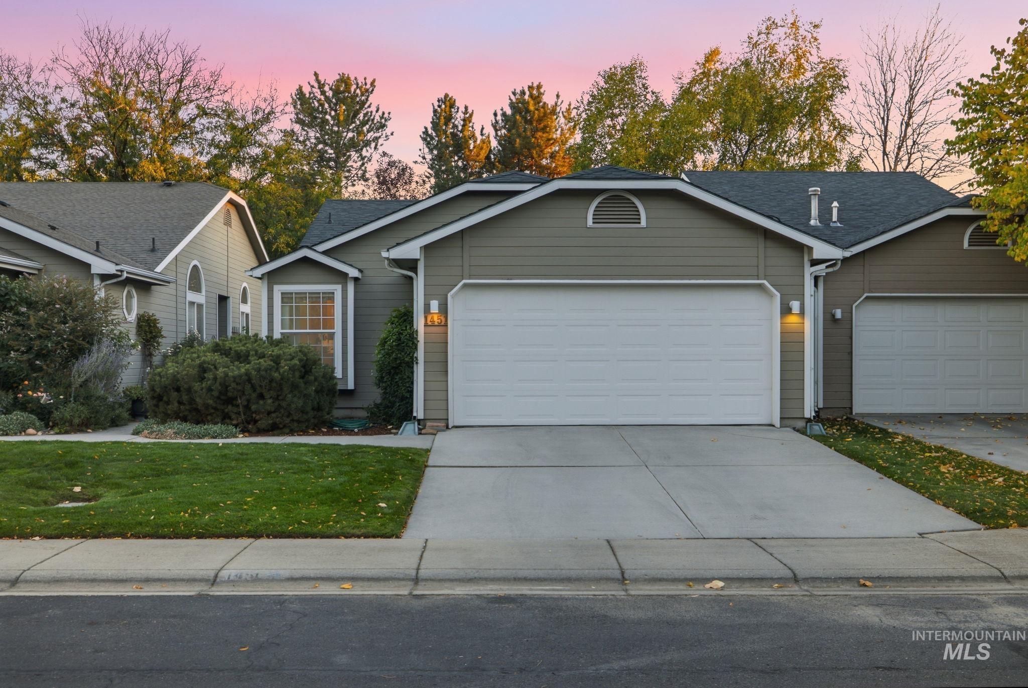 1451 E Silverton Ln., Boise, Idaho 83706, 2 Bedrooms, 2 Bathrooms, Residential For Sale, Price $400,000,MLS 99004043
