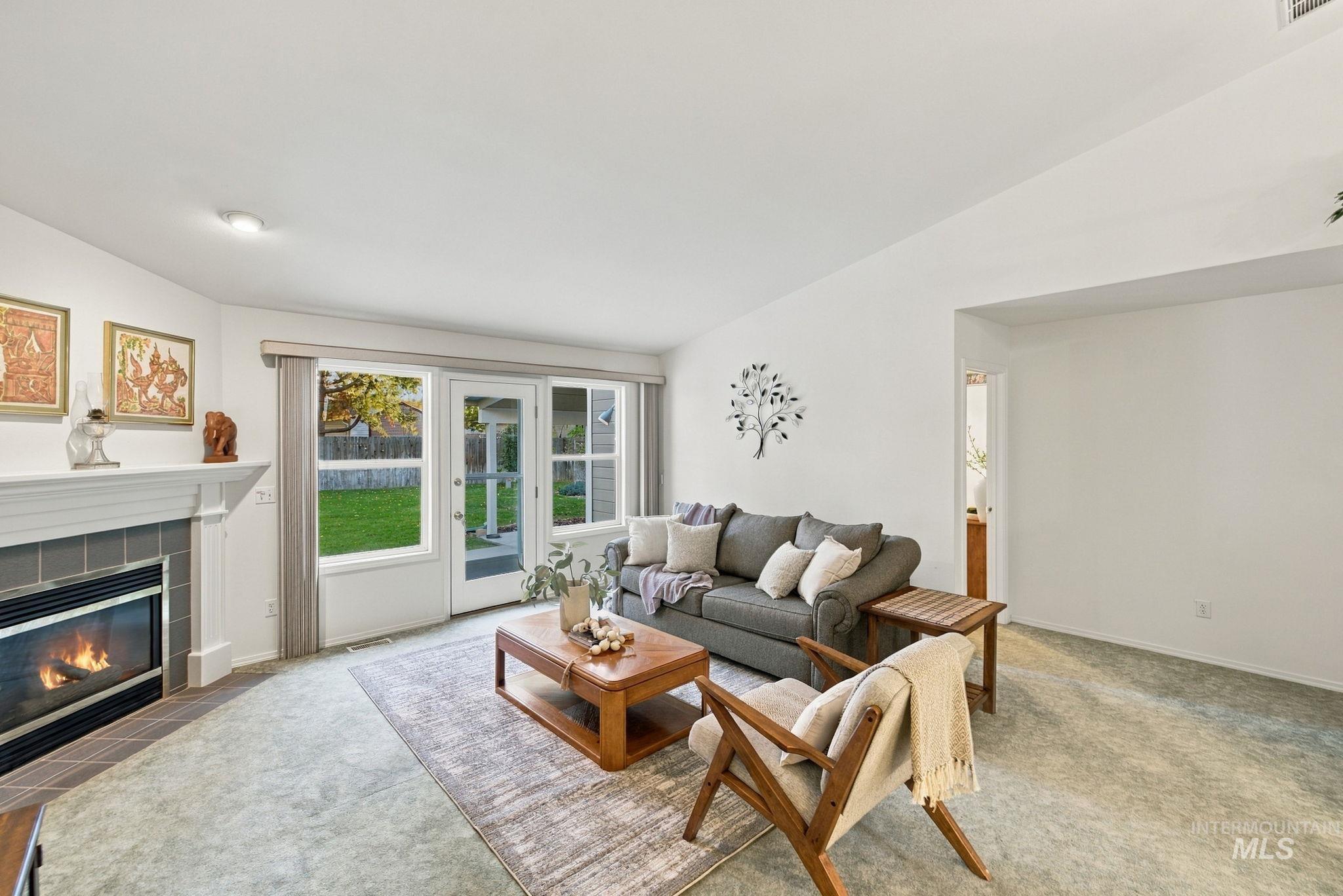 1451 E Silverton Ln., Boise, Idaho 83706, 2 Bedrooms, 2 Bathrooms, Residential For Sale, Price $400,000,MLS 99004043