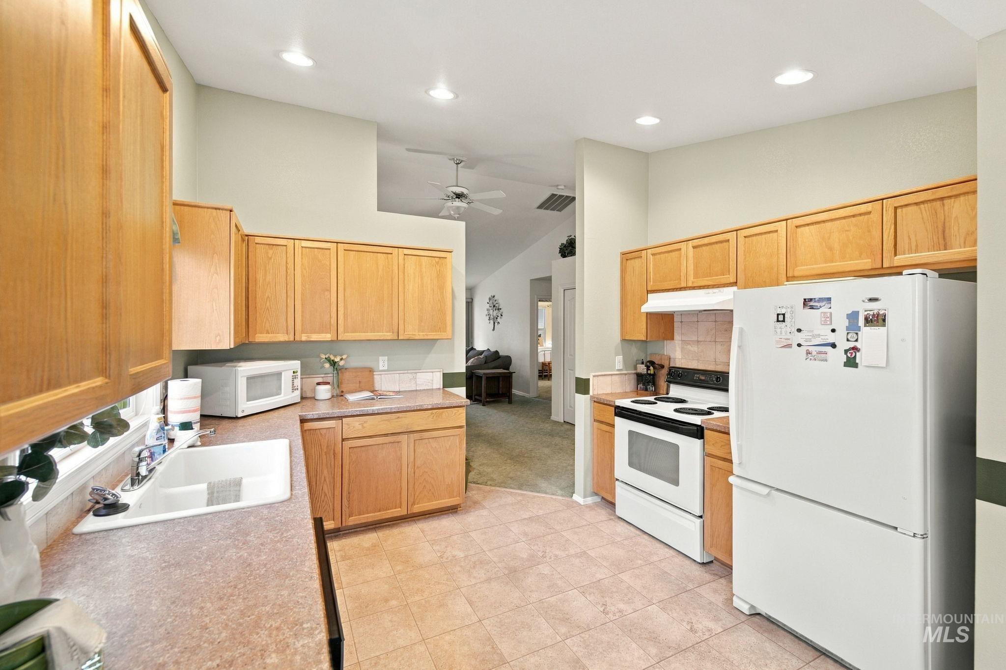 1451 E Silverton Ln., Boise, Idaho 83706, 2 Bedrooms, 2 Bathrooms, Residential For Sale, Price $400,000,MLS 99004043