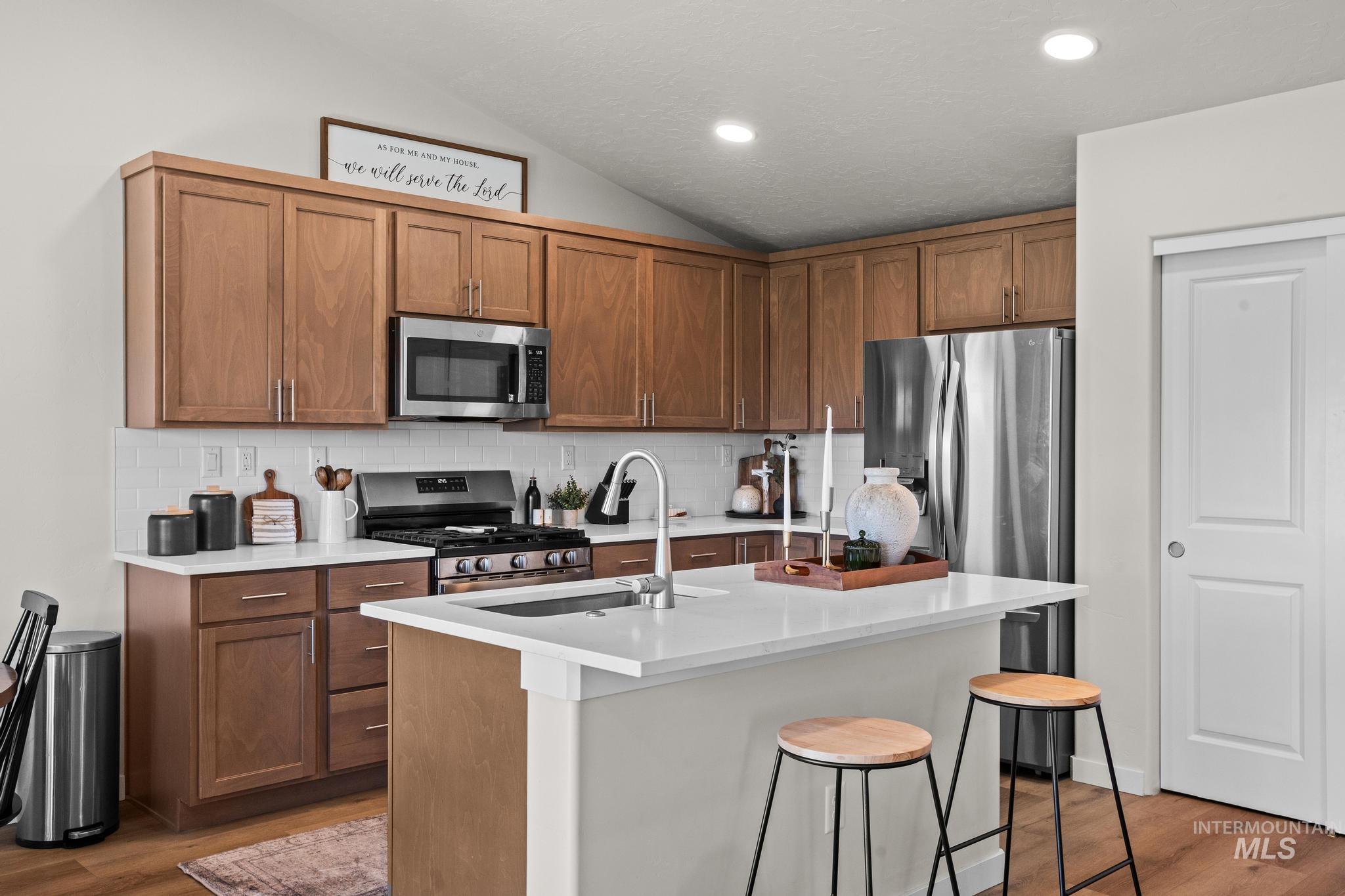 1047 N Rockdale Way, Kuna, Idaho 83634, 3 Bedrooms, 2 Bathrooms, Residential For Sale, Price $415,000,MLS 99004044