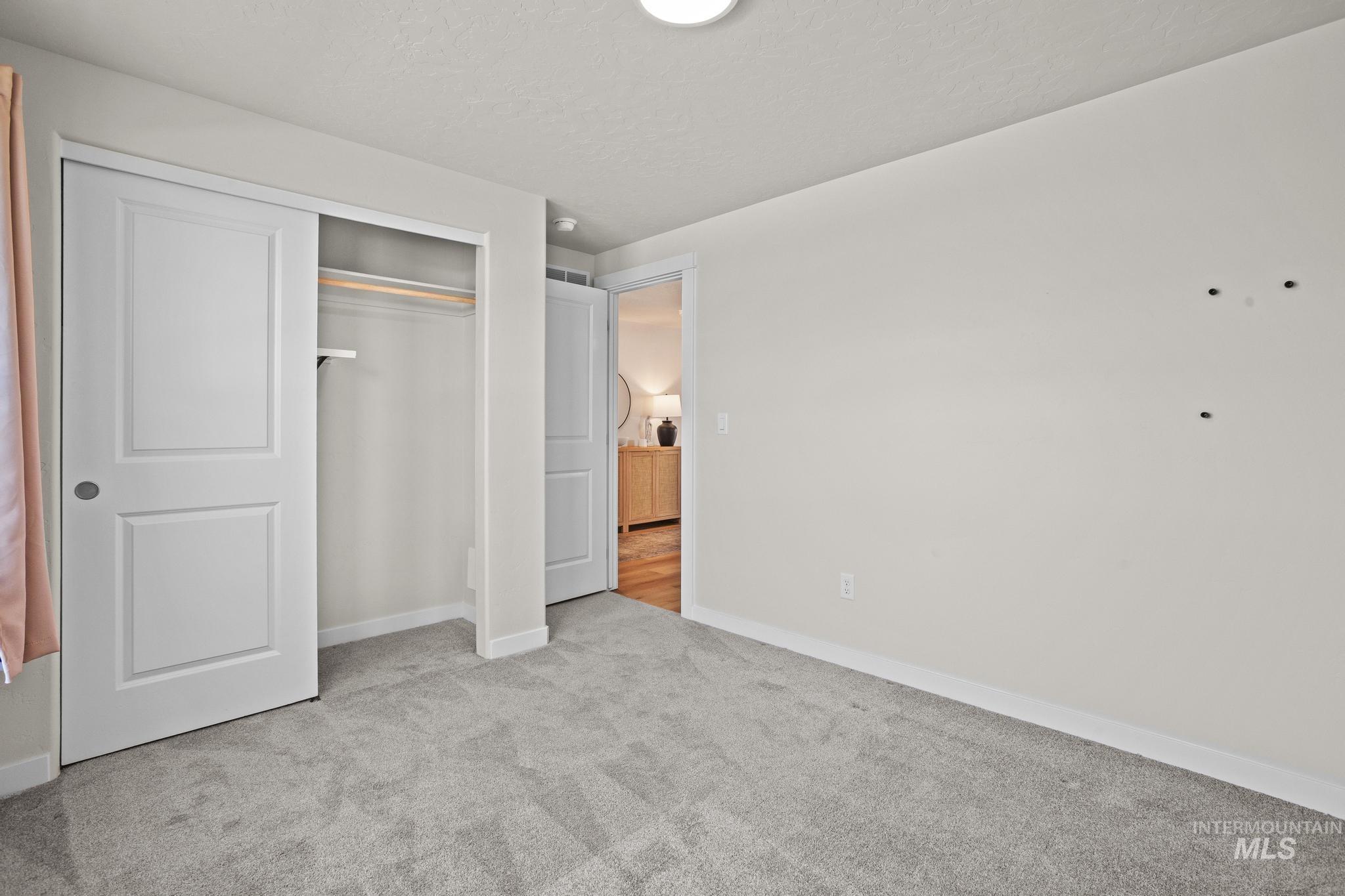 1047 N Rockdale Way, Kuna, Idaho 83634, 3 Bedrooms, 2 Bathrooms, Residential For Sale, Price $415,000,MLS 99004044