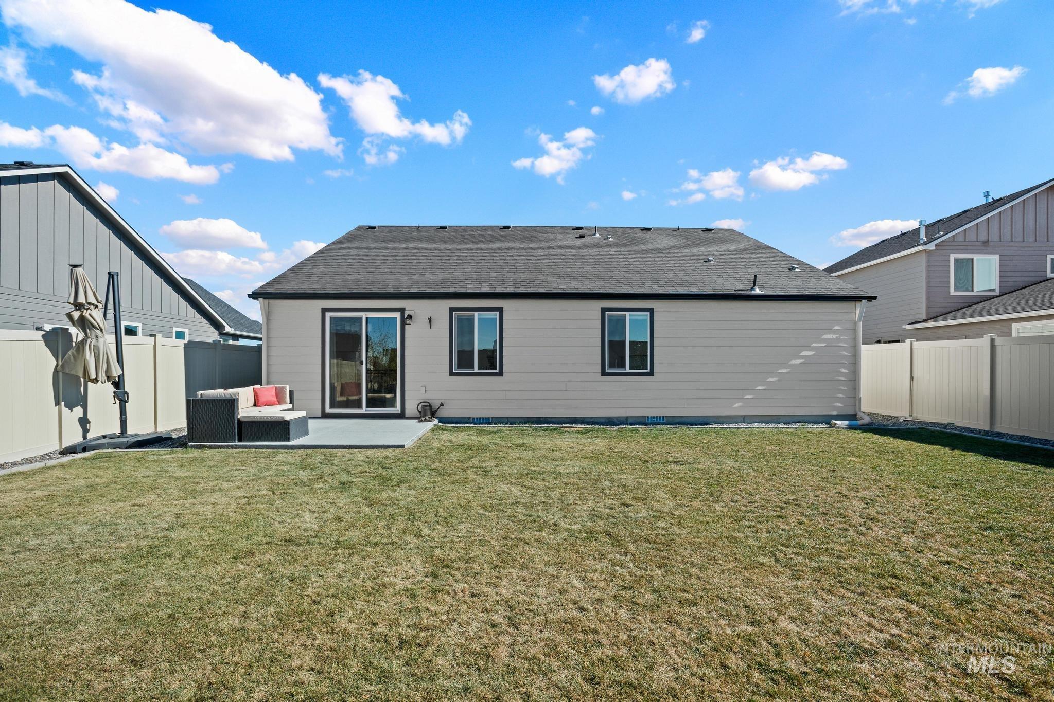 1047 N Rockdale Way, Kuna, Idaho 83634, 3 Bedrooms, 2 Bathrooms, Residential For Sale, Price $415,000,MLS 99004044