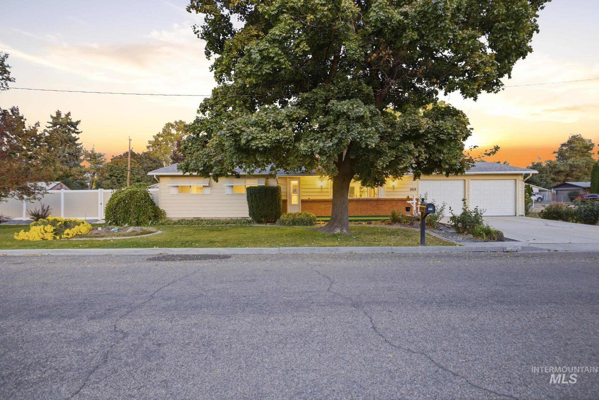 2619 S Ohio St., Caldwell, Idaho 83605, 4 Bedrooms, 2 Bathrooms, Residential For Sale, Price $425,000,MLS 99004046