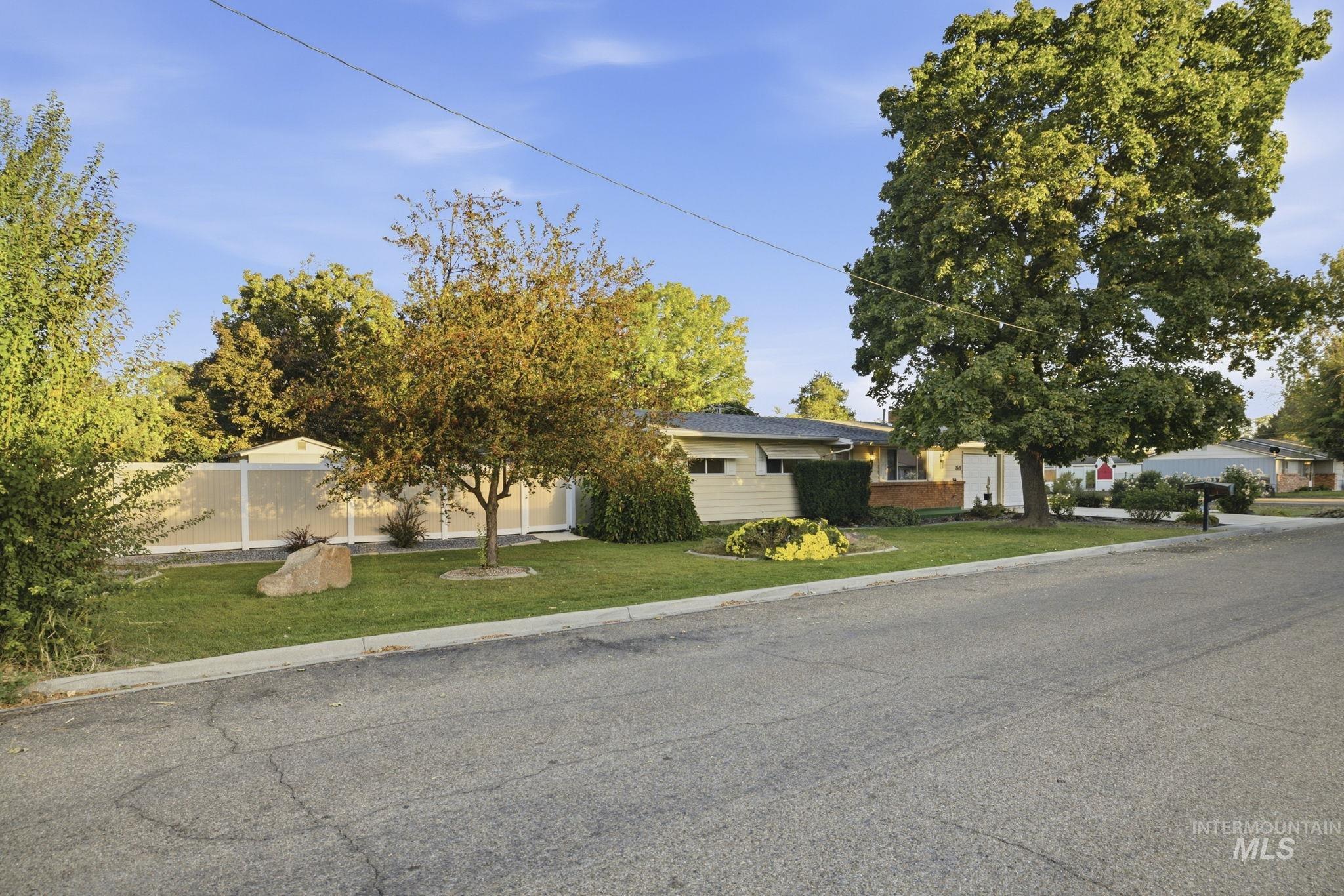 2619 S Ohio St., Caldwell, Idaho 83605, 4 Bedrooms, 2 Bathrooms, Residential For Sale, Price $425,000,MLS 99004046