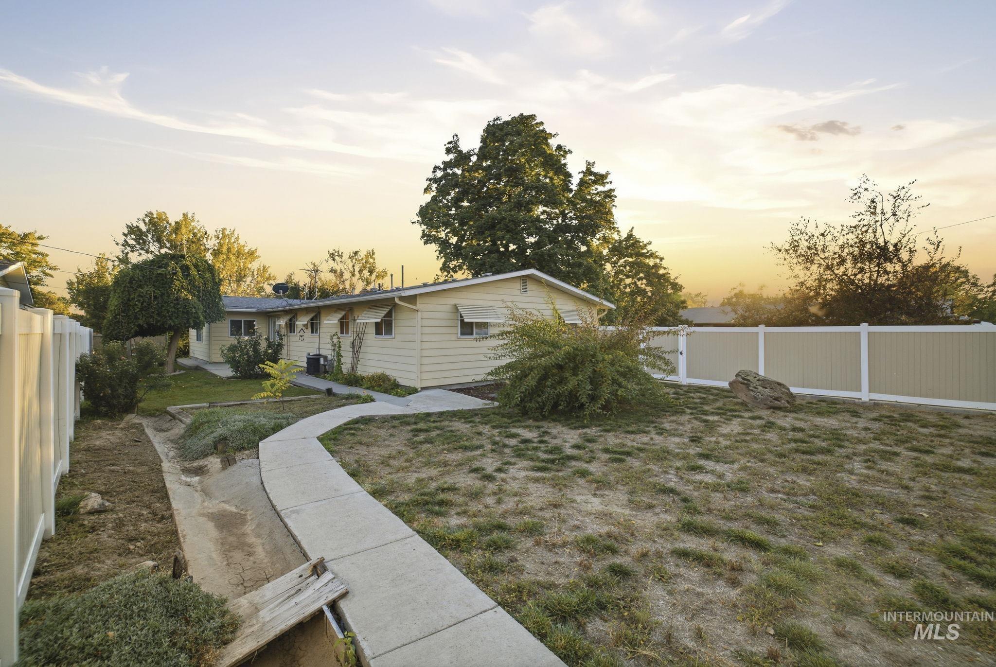 2619 S Ohio St., Caldwell, Idaho 83605, 4 Bedrooms, 2 Bathrooms, Residential For Sale, Price $425,000,MLS 99004046