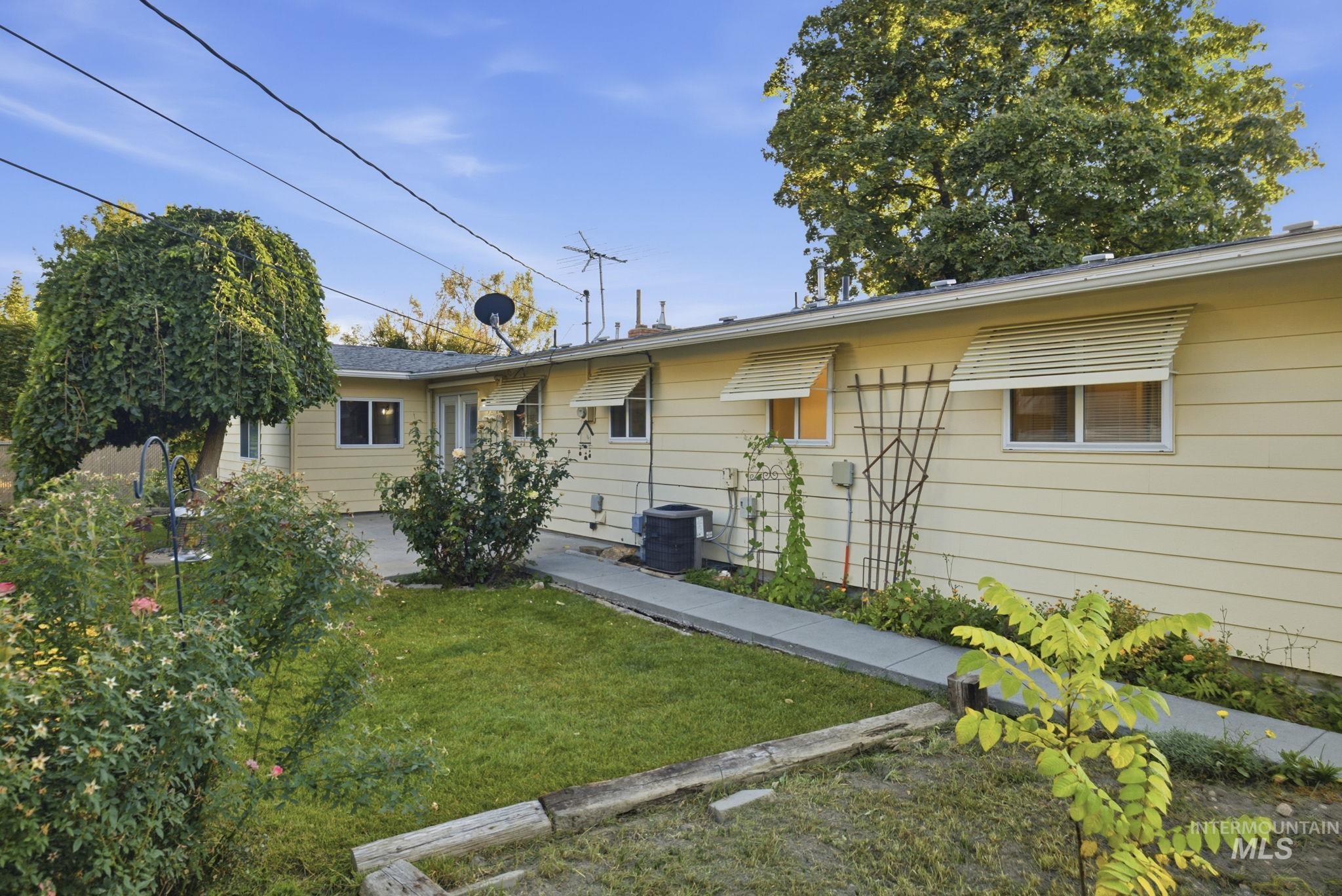 2619 S Ohio St., Caldwell, Idaho 83605, 4 Bedrooms, 2 Bathrooms, Residential For Sale, Price $425,000,MLS 99004046