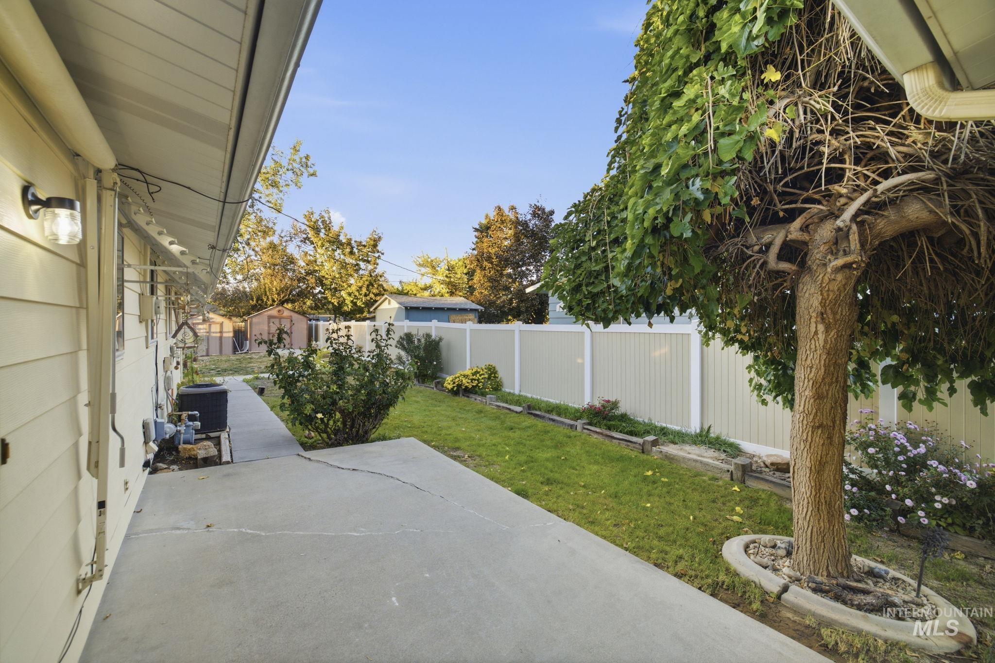 2619 S Ohio St., Caldwell, Idaho 83605, 4 Bedrooms, 2 Bathrooms, Residential For Sale, Price $425,000,MLS 99004046