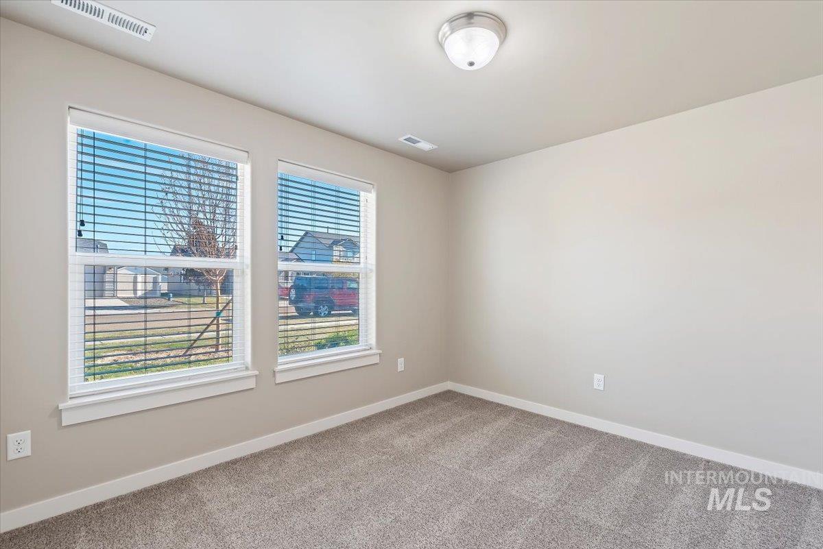 3805 S Windy Ridge Dr, Nampa, Idaho 83686, 3 Bedrooms, 2 Bathrooms, Residential For Sale, Price $395,000,MLS 99004048
