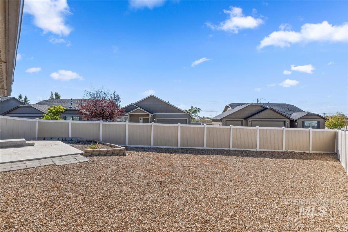 3805 S Windy Ridge Dr, Nampa, Idaho 83686, 3 Bedrooms, 2 Bathrooms, Residential For Sale, Price $395,000,MLS 99004048