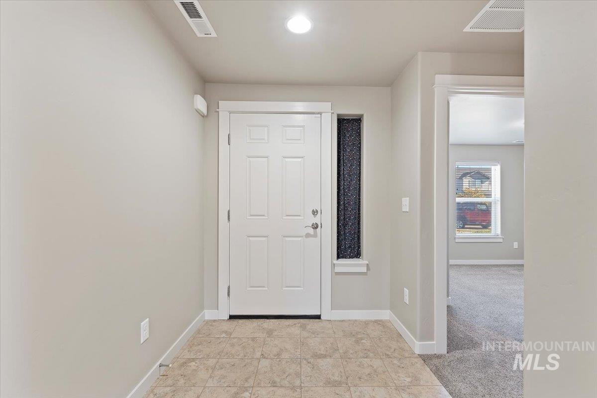 3805 S Windy Ridge Dr, Nampa, Idaho 83686, 3 Bedrooms, 2 Bathrooms, Residential For Sale, Price $395,000,MLS 99004048