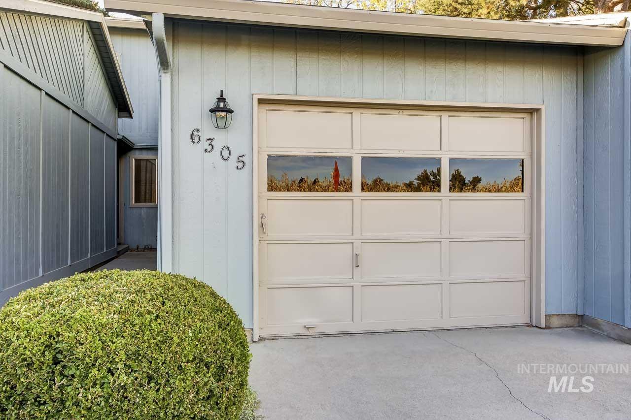 6305 W Morris Hill Rd, Boise, Idaho 83704, 2 Bedrooms, 1.5 Bathrooms, Residential For Sale, Price $299,900,MLS 99004053