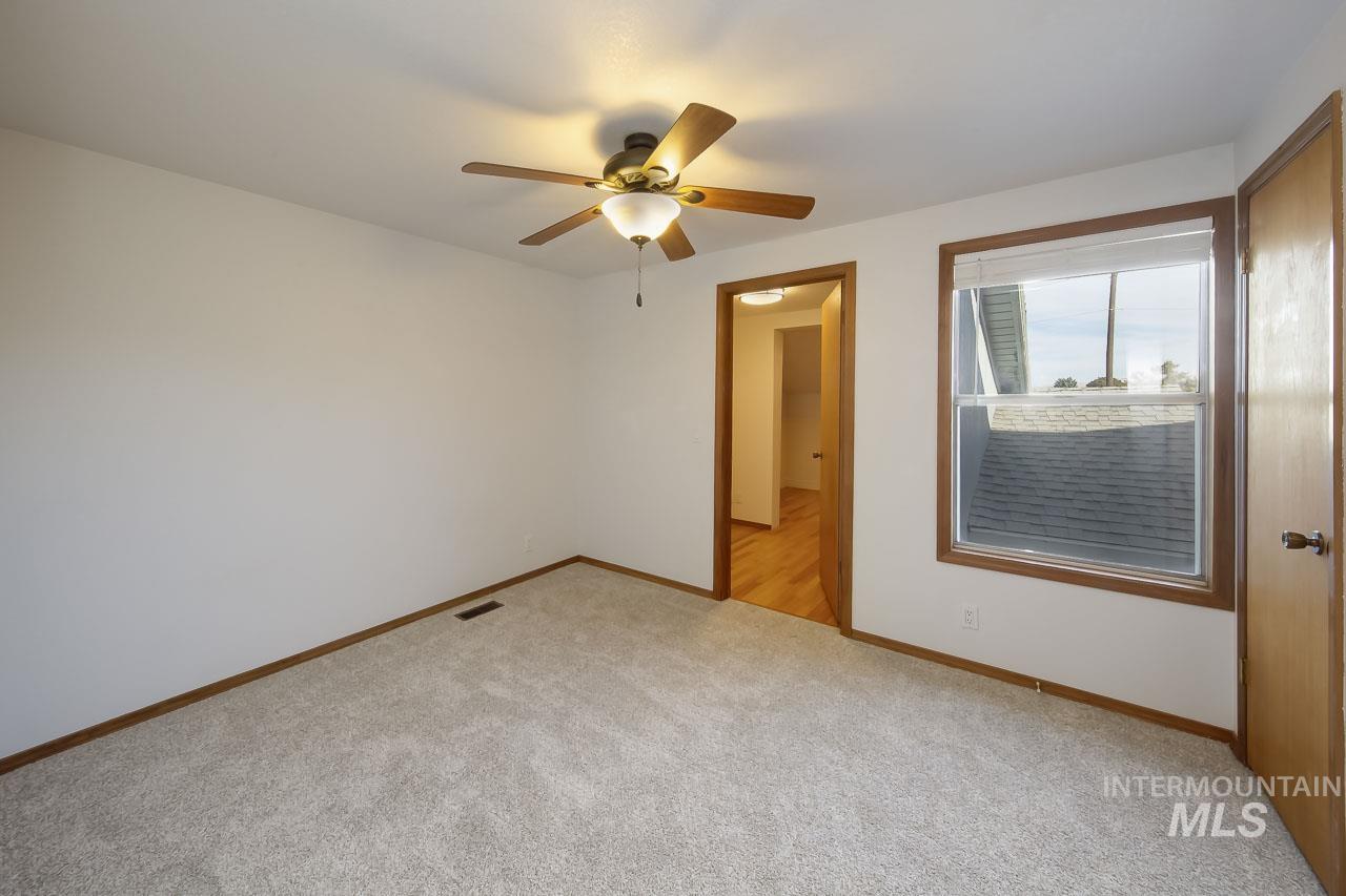 6305 W Morris Hill Rd, Boise, Idaho 83704, 2 Bedrooms, 1.5 Bathrooms, Residential For Sale, Price $299,900,MLS 99004053