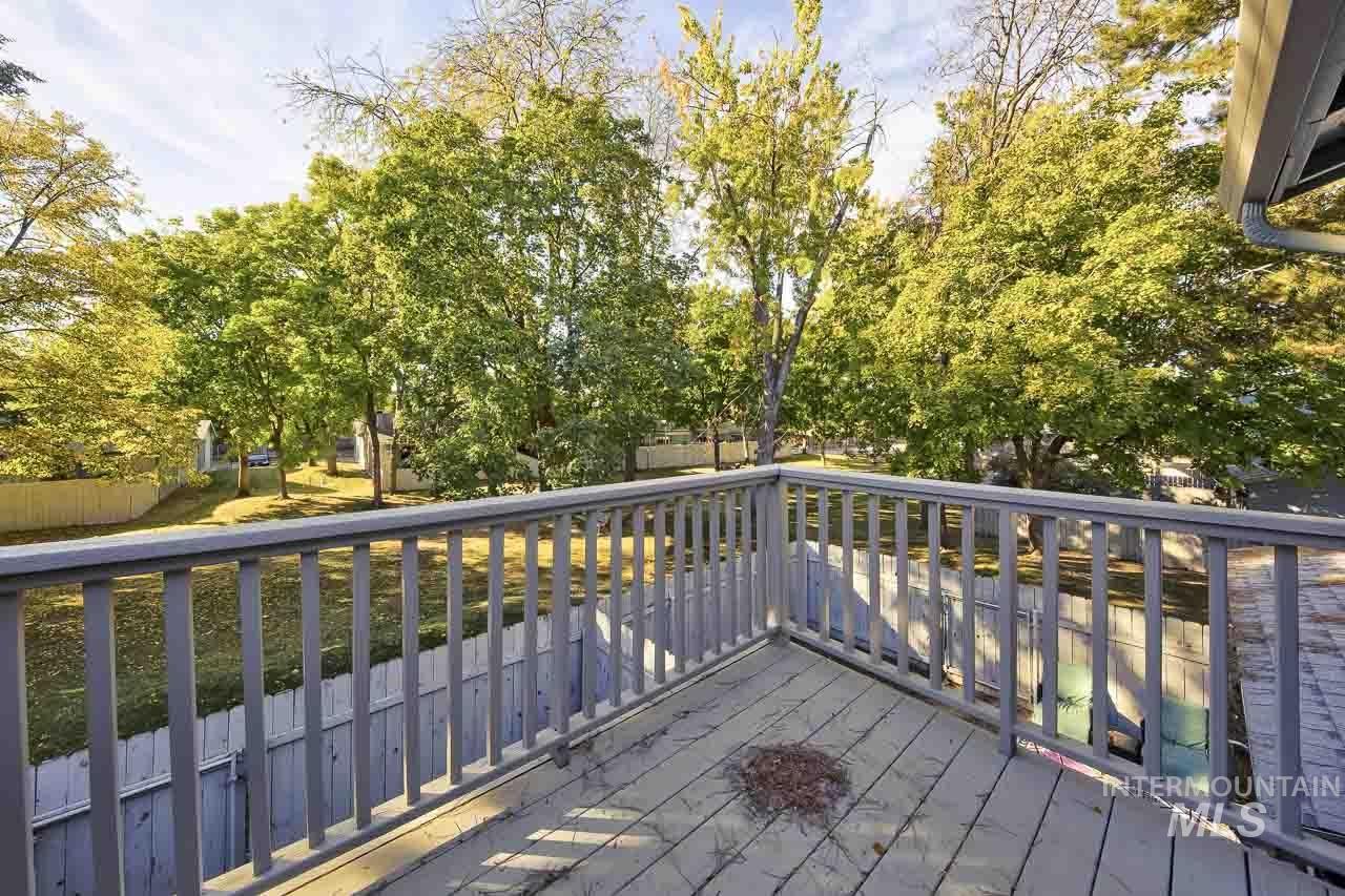 6305 W Morris Hill Rd, Boise, Idaho 83704, 2 Bedrooms, 1.5 Bathrooms, Residential For Sale, Price $299,900,MLS 99004053
