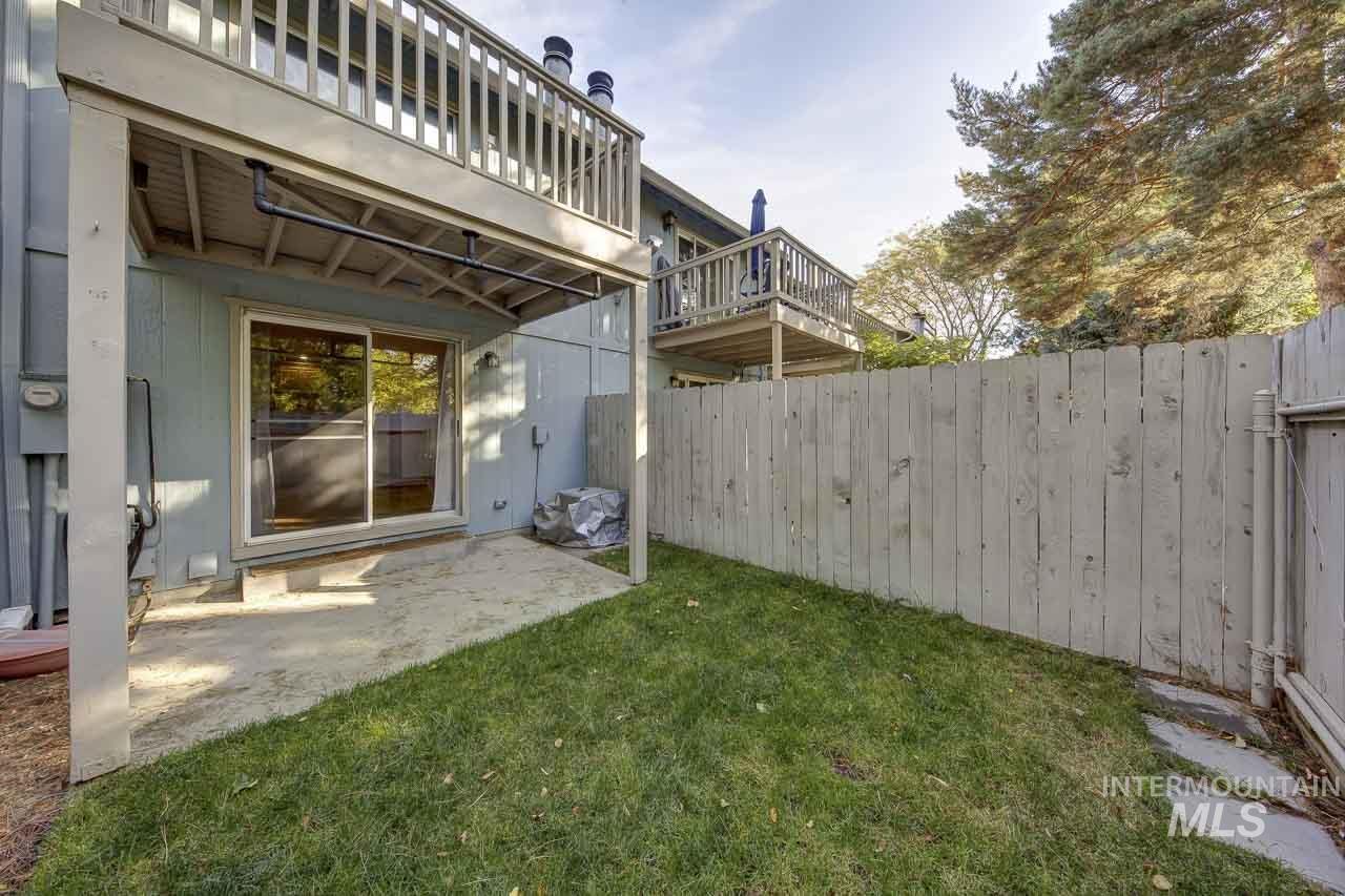 6305 W Morris Hill Rd, Boise, Idaho 83704, 2 Bedrooms, 1.5 Bathrooms, Residential For Sale, Price $299,900,MLS 99004053