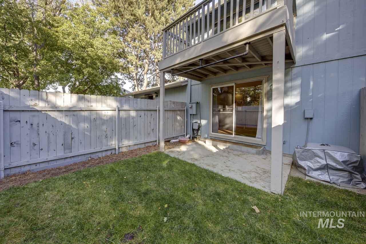 6305 W Morris Hill Rd, Boise, Idaho 83704, 2 Bedrooms, 1.5 Bathrooms, Residential For Sale, Price $299,900,MLS 99004053