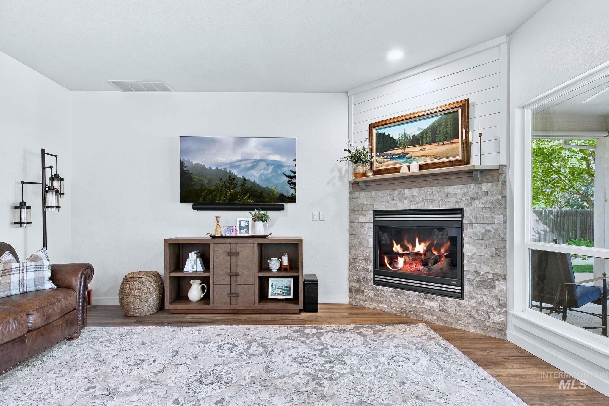 13252 W Redwick Dr, Boise, Idaho 83713, 5 Bedrooms, 3 Bathrooms, Residential For Sale, Price $799,950,MLS 99004054