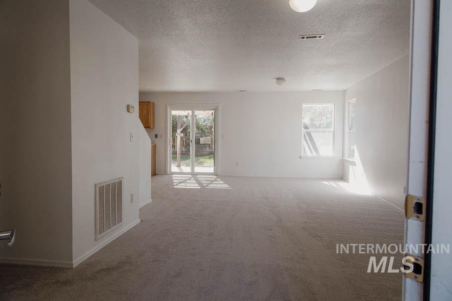 9707 Portola Dr, Boise, Idaho 83709, 4 Bedrooms, 2.5 Bathrooms, Residential For Sale, Price $450,000,MLS 99004058