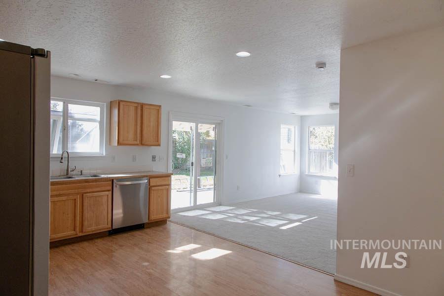 9707 Portola Dr, Boise, Idaho 83709, 4 Bedrooms, 2.5 Bathrooms, Residential For Sale, Price $450,000,MLS 99004058