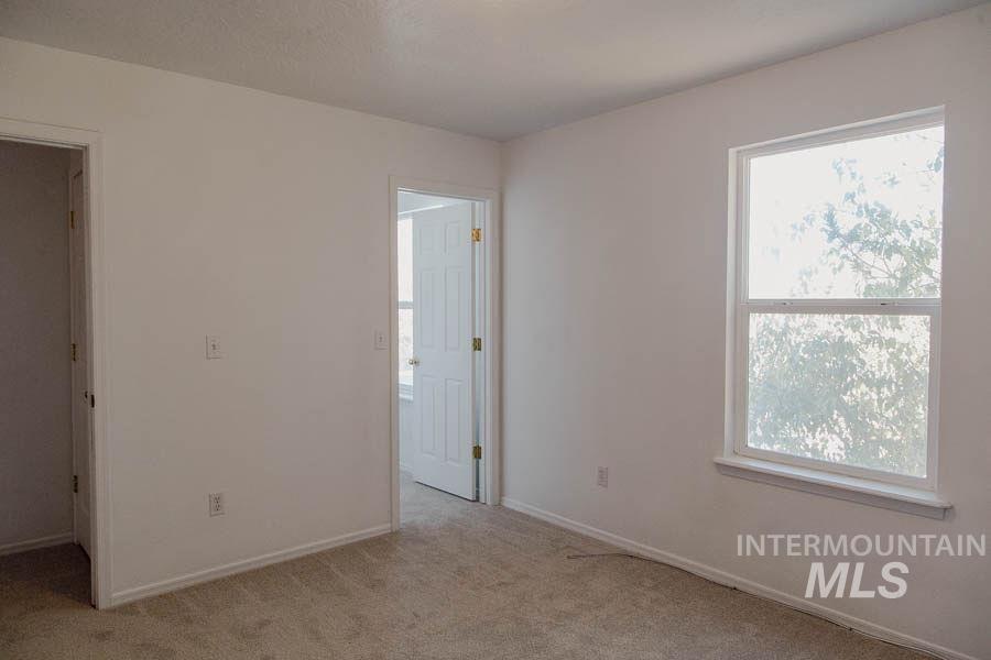 9707 Portola Dr, Boise, Idaho 83709, 4 Bedrooms, 2.5 Bathrooms, Residential For Sale, Price $450,000,MLS 99004058