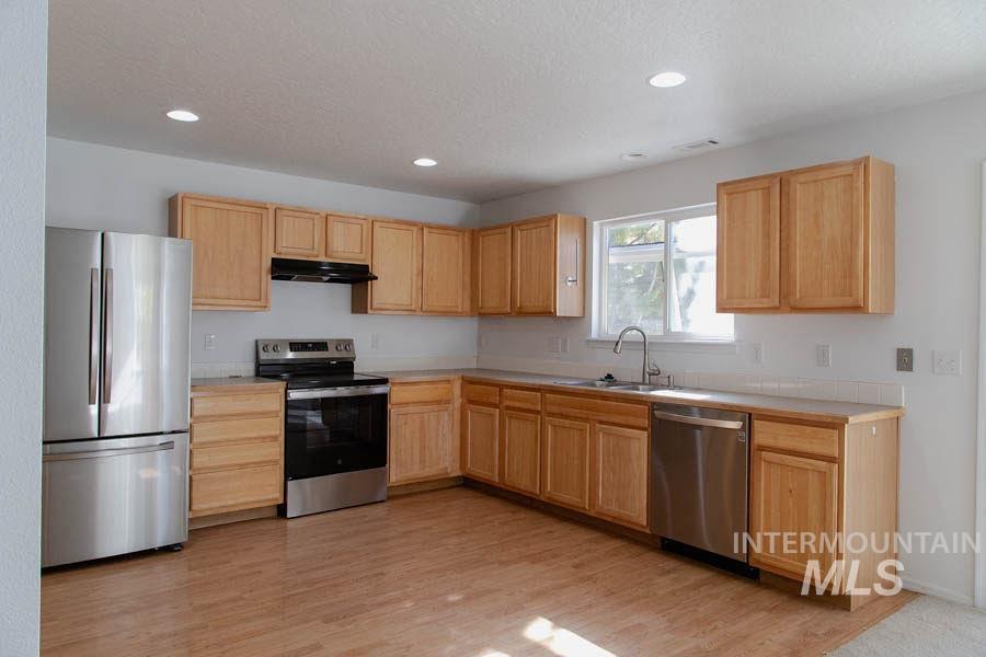 9707 Portola Dr, Boise, Idaho 83709, 4 Bedrooms, 2.5 Bathrooms, Residential For Sale, Price $450,000,MLS 99004058