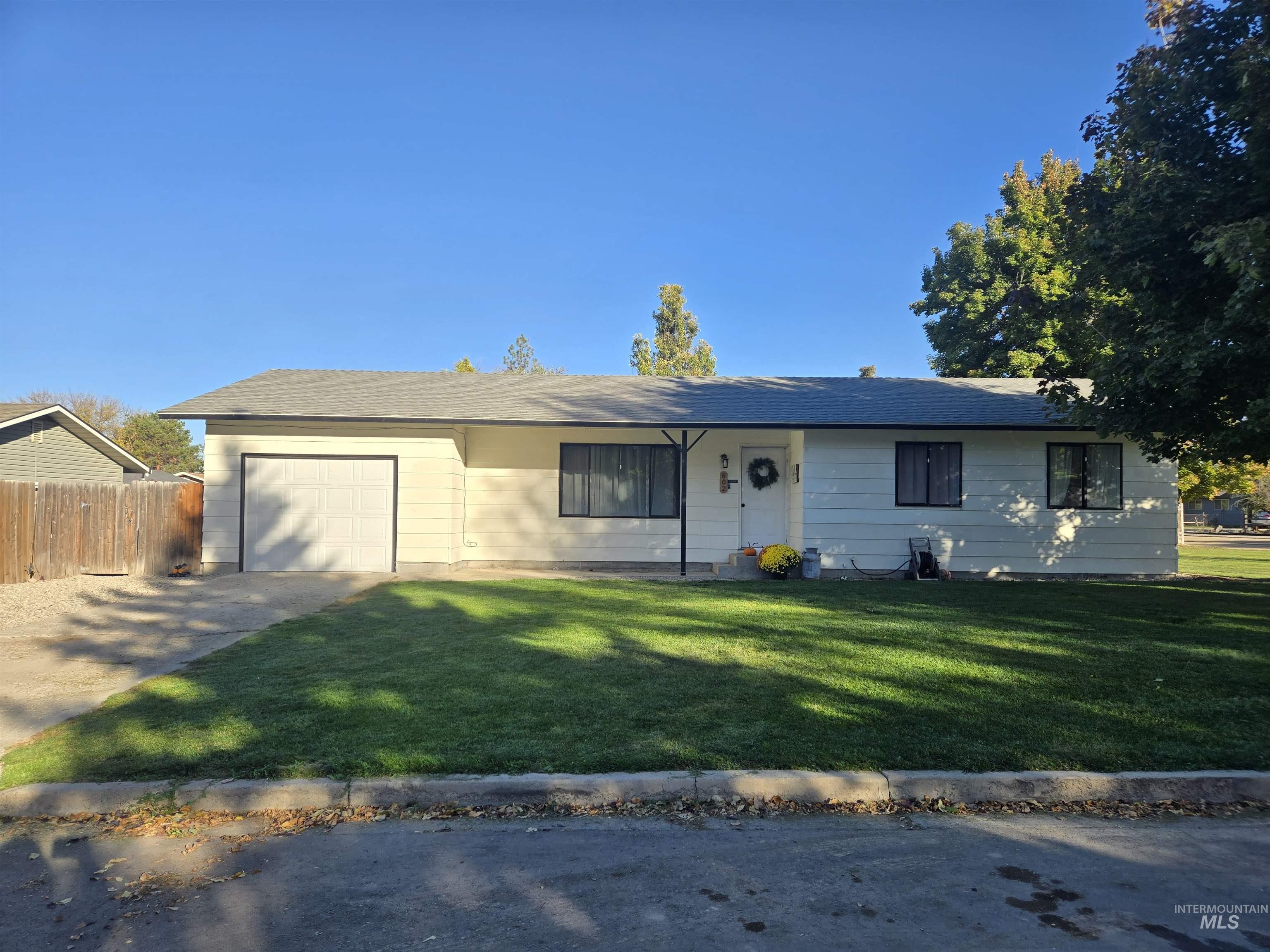 602 Poplar Ave, New Plymouth, Idaho 83655, 3 Bedrooms, 1 Bathroom, Residential For Sale, Price $325,000, 99004066