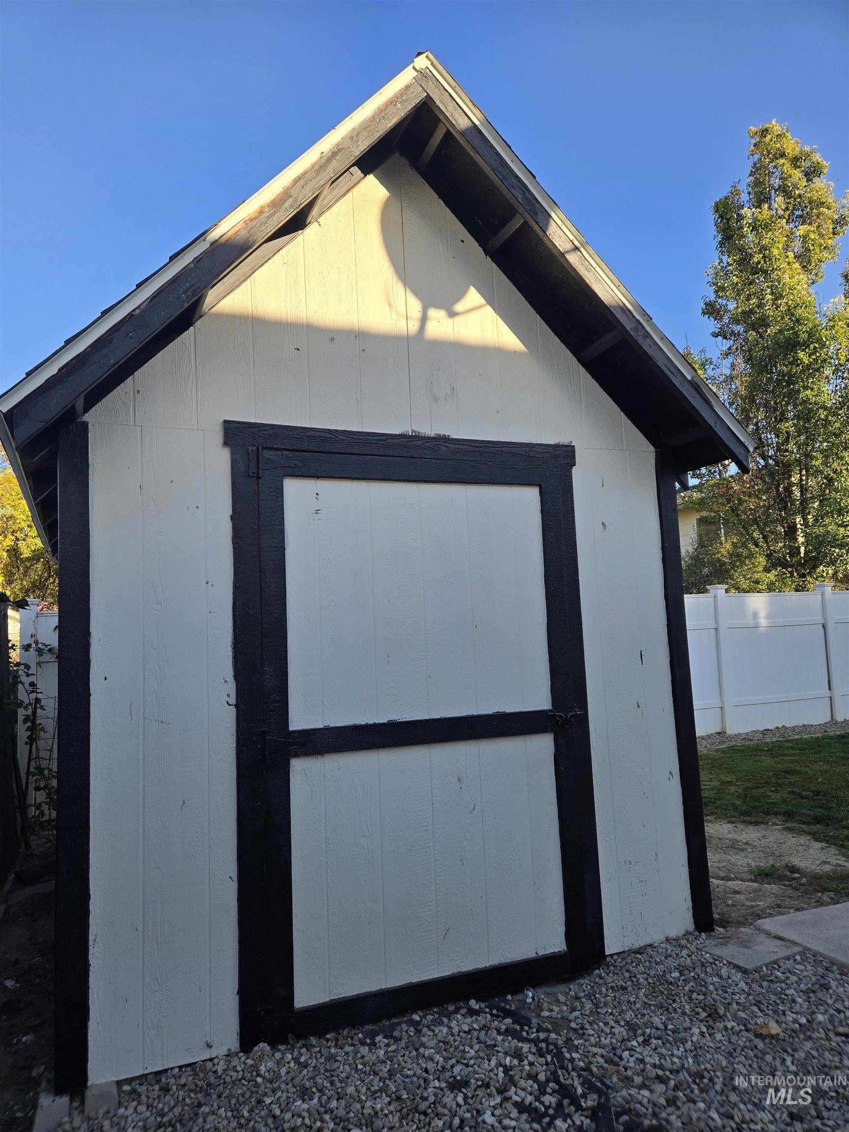 602 Poplar Ave, New Plymouth, Idaho 83655, 3 Bedrooms, 1 Bathroom, Residential For Sale, Price $325,000, 99004066