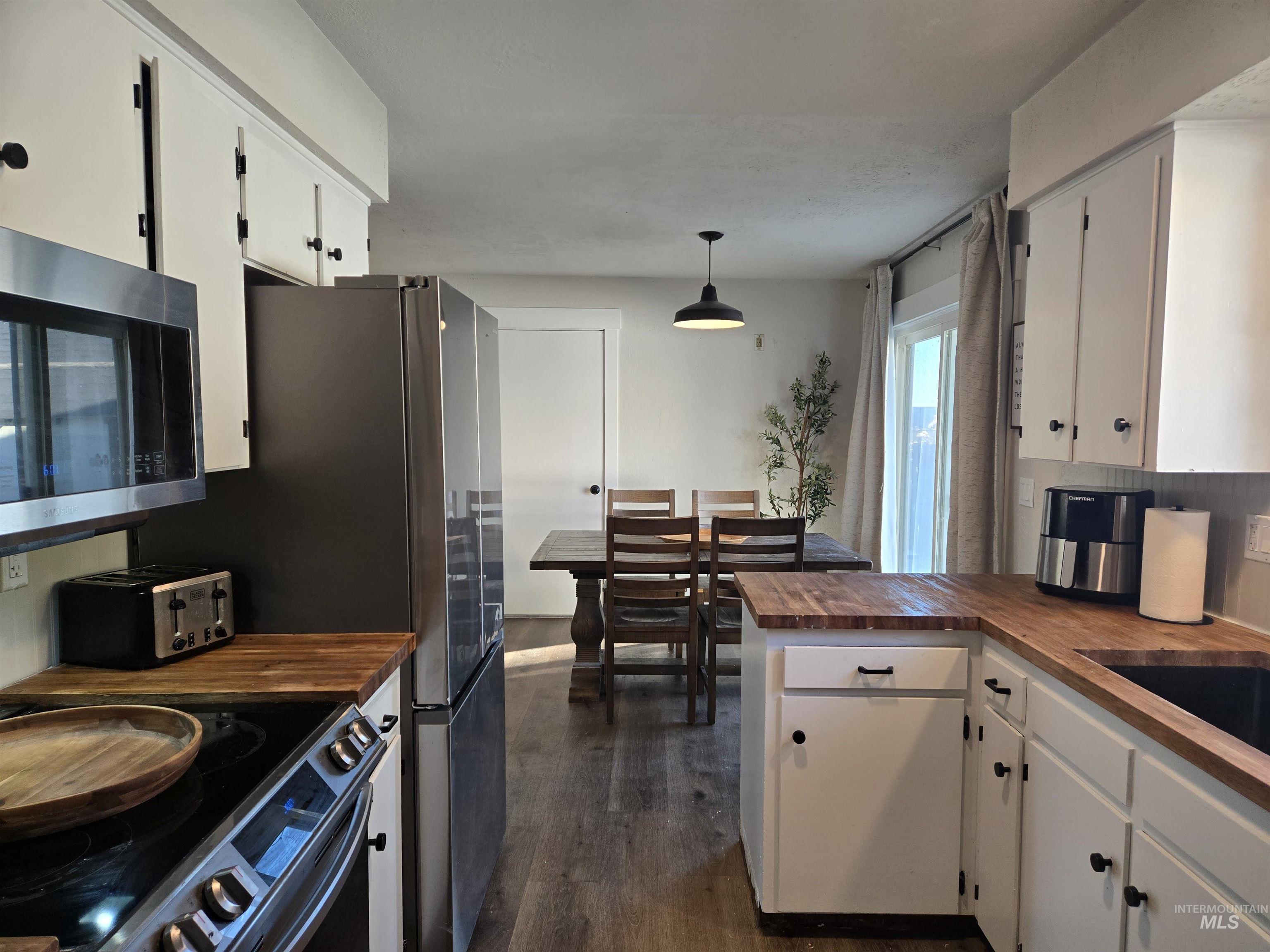 602 Poplar Ave, New Plymouth, Idaho 83655, 3 Bedrooms, 1 Bathroom, Residential For Sale, Price $325,000, 99004066