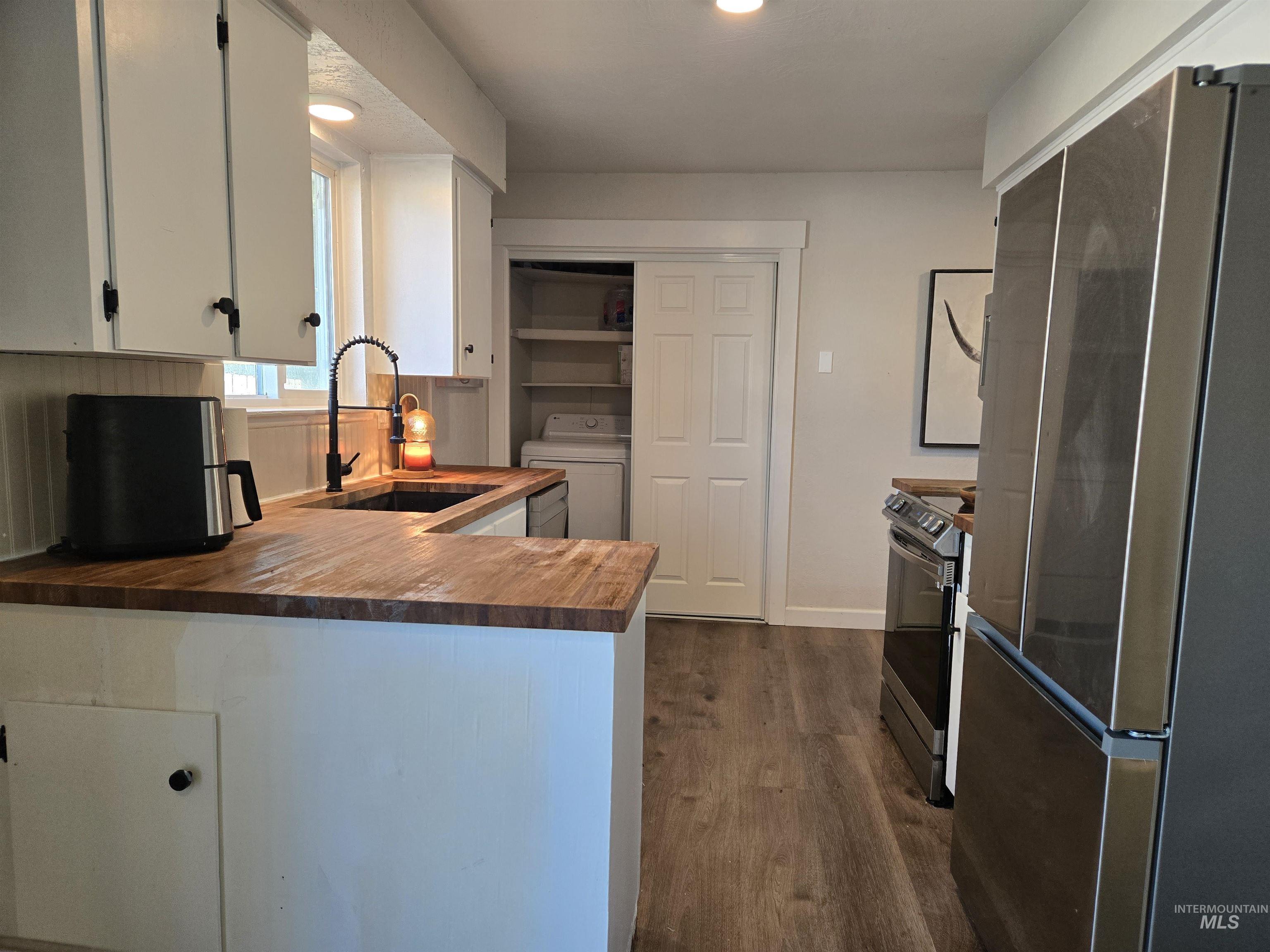 602 Poplar Ave, New Plymouth, Idaho 83655, 3 Bedrooms, 1 Bathroom, Residential For Sale, Price $325,000, 99004066