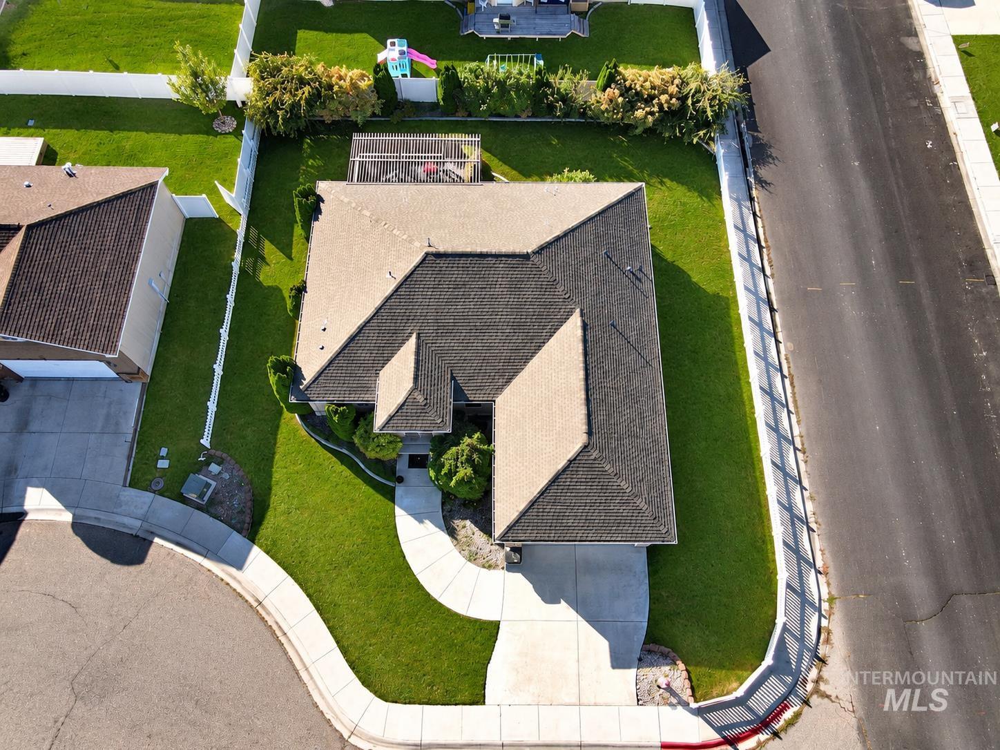 431 Pratt Pl, Burley, Idaho 83318, 3 Bedrooms, 2 Bathrooms, Residential For Sale, Price $394,000,MLS 99004067