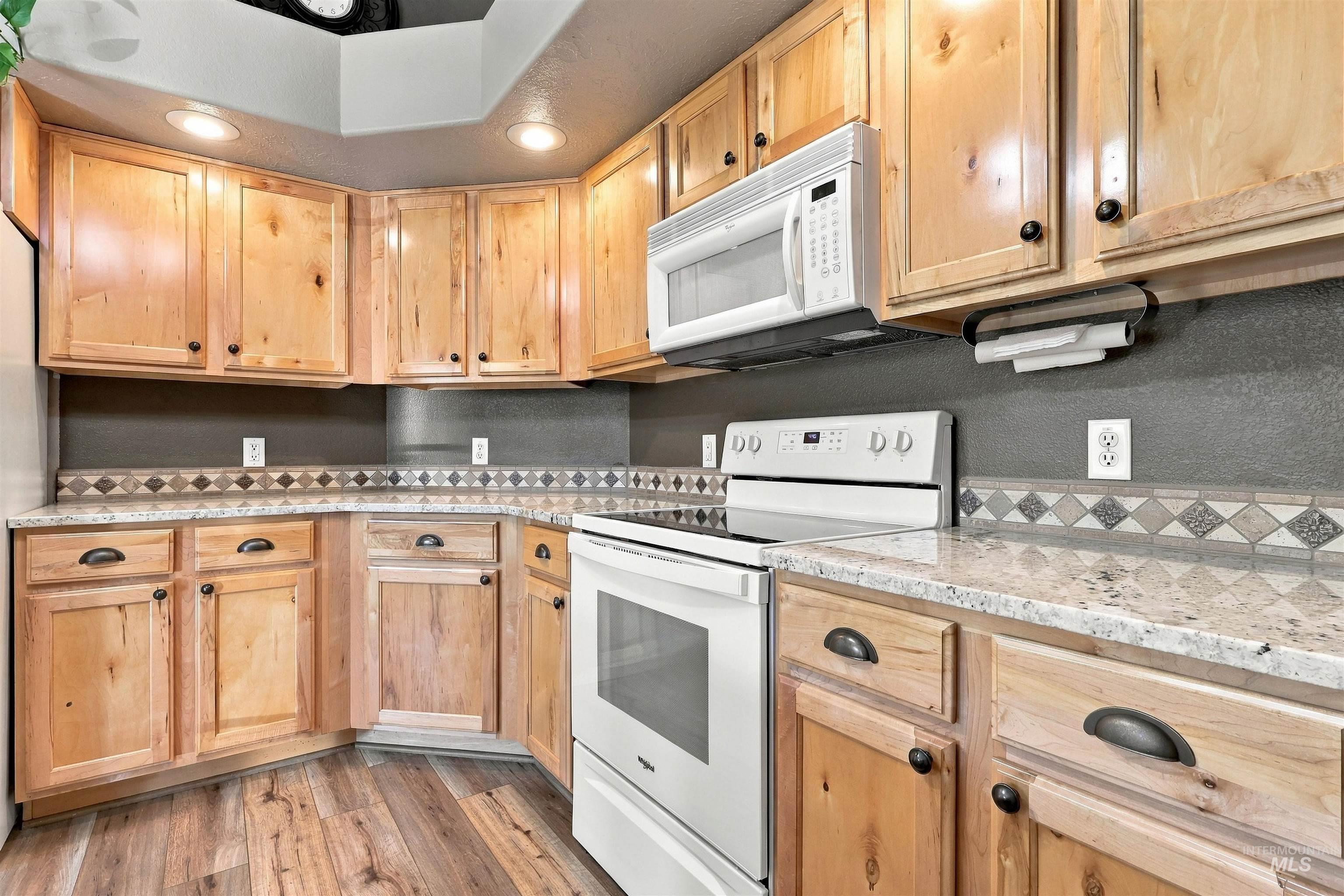 431 Pratt Pl, Burley, Idaho 83318, 3 Bedrooms, 2 Bathrooms, Residential For Sale, Price $394,000,MLS 99004067