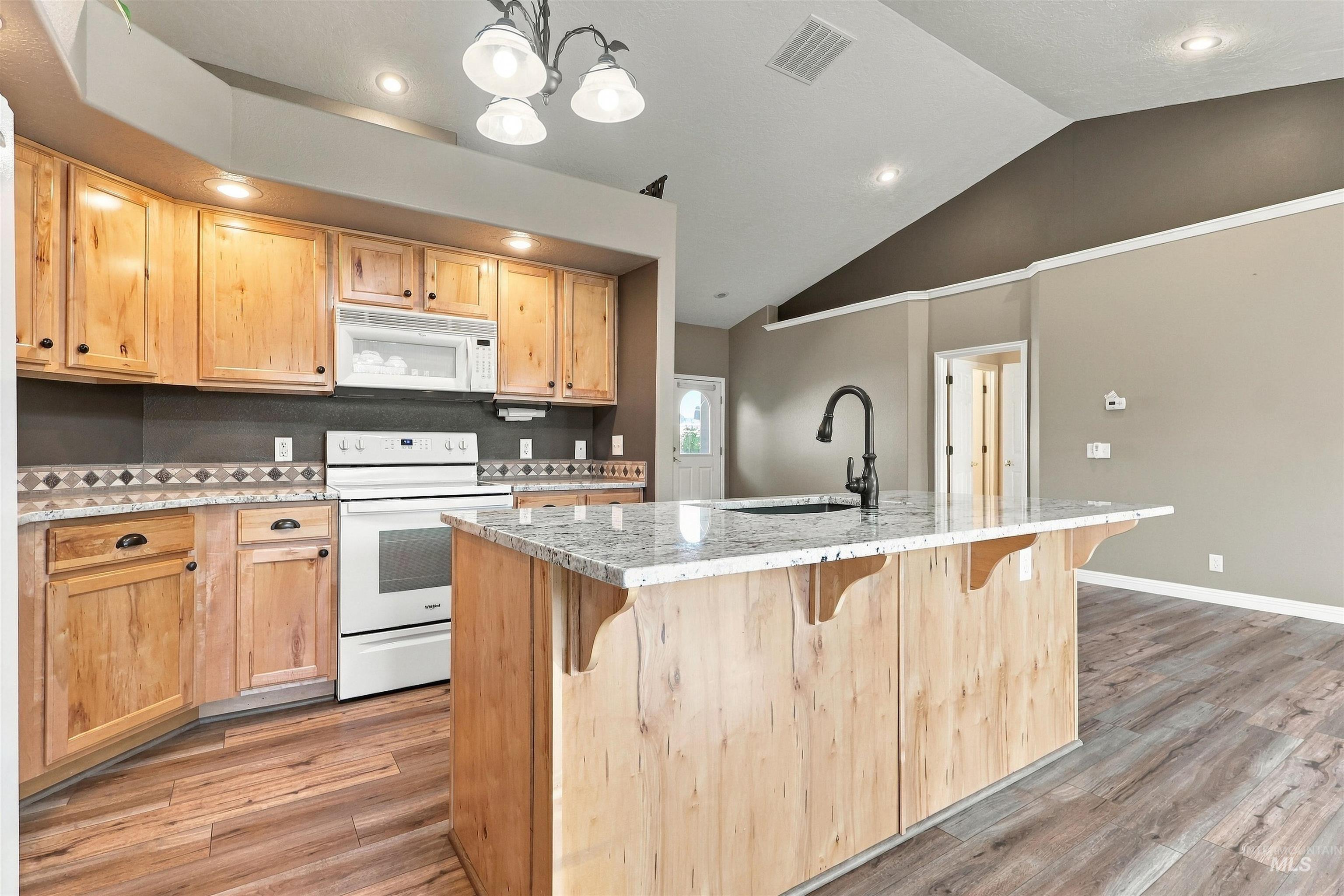 431 Pratt Pl, Burley, Idaho 83318, 3 Bedrooms, 2 Bathrooms, Residential For Sale, Price $394,000,MLS 99004067
