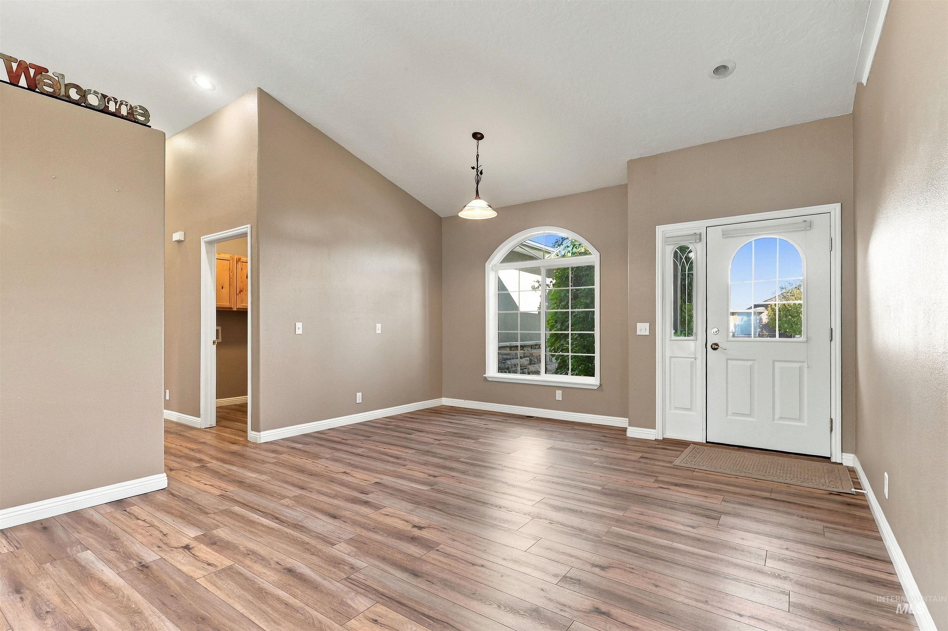 431 Pratt Pl, Burley, Idaho 83318, 3 Bedrooms, 2 Bathrooms, Residential For Sale, Price $394,000,MLS 99004067