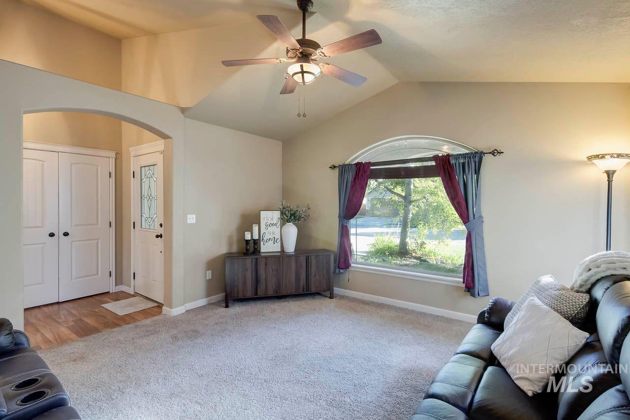10262 W Breckfield Street, Boise, Idaho 83709, 3 Bedrooms, 2 Bathrooms, Residential For Sale, Price $359,990,MLS 99004068