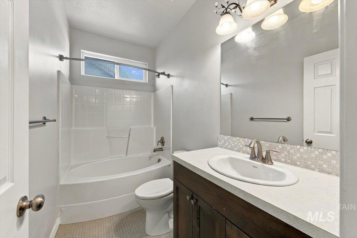 11086 W Morela Drive, Boise, Idaho 83709, 3 Bedrooms, 3 Bathrooms, Residential For Sale, Price $559,000, 99004073